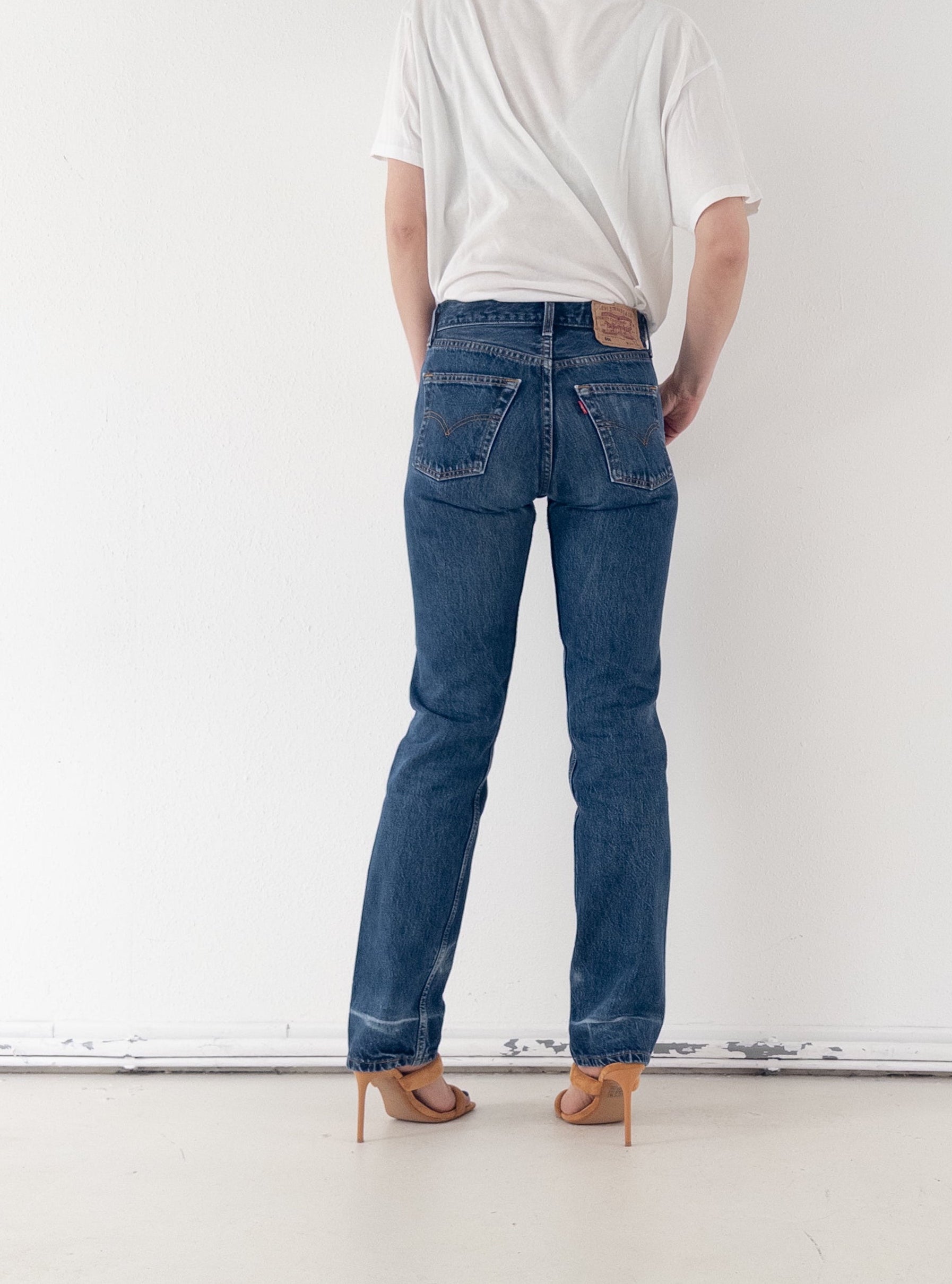 W26 Levis 501 90s Vintage