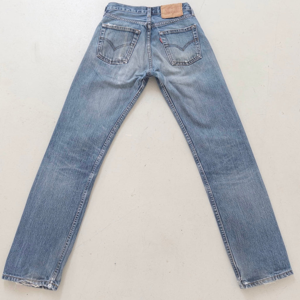 W25 L30 Levis 505 90s Vintage Made in Italy