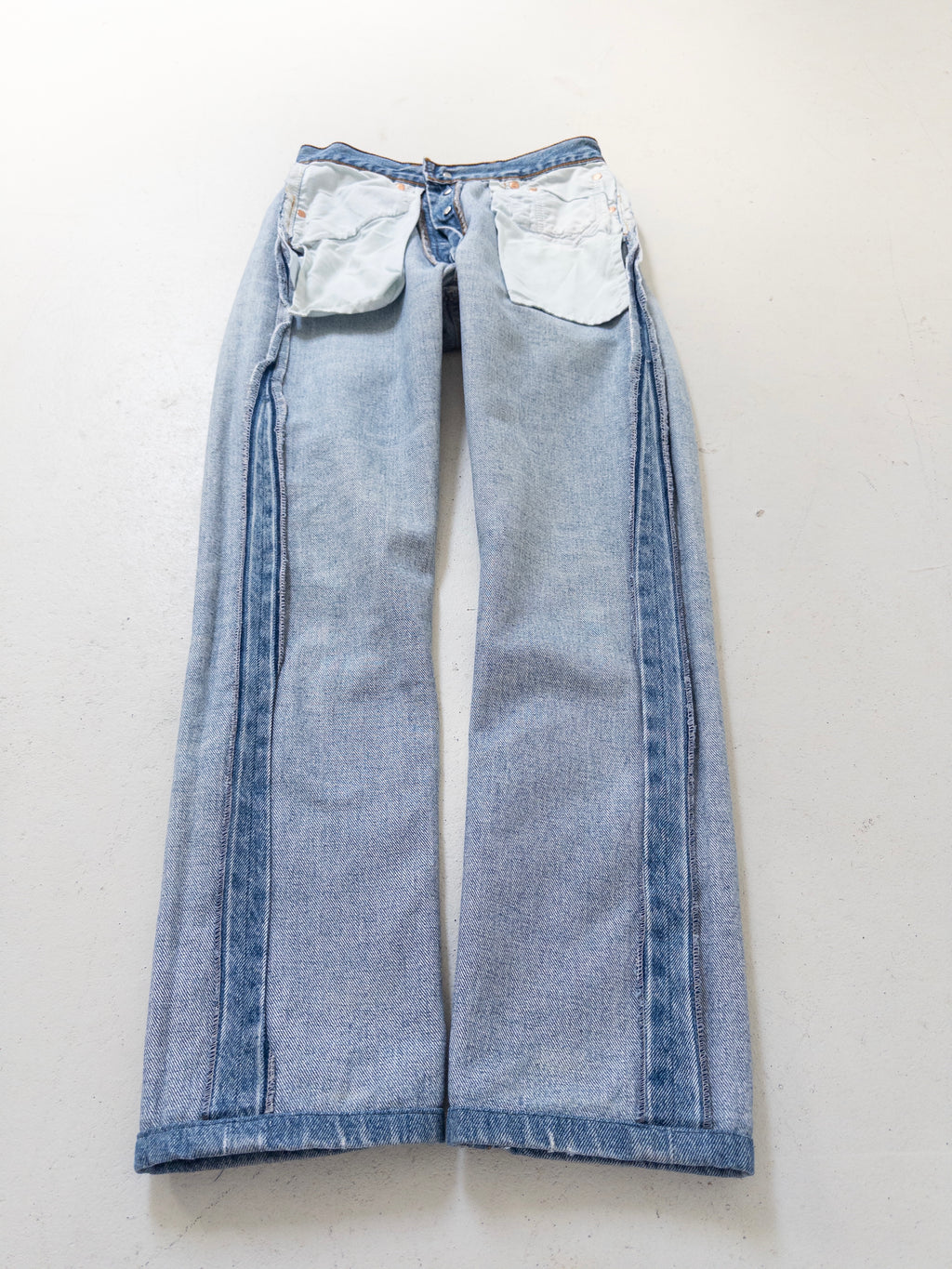 Gr. 25 Levis 501 90s Vintage Made in Poland Reworked