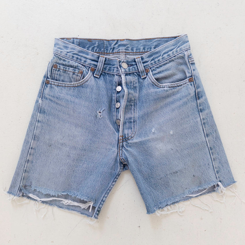 W25 - 26 Levis 501 Shorts| Cutoffs | 80s Vintage Made in USA