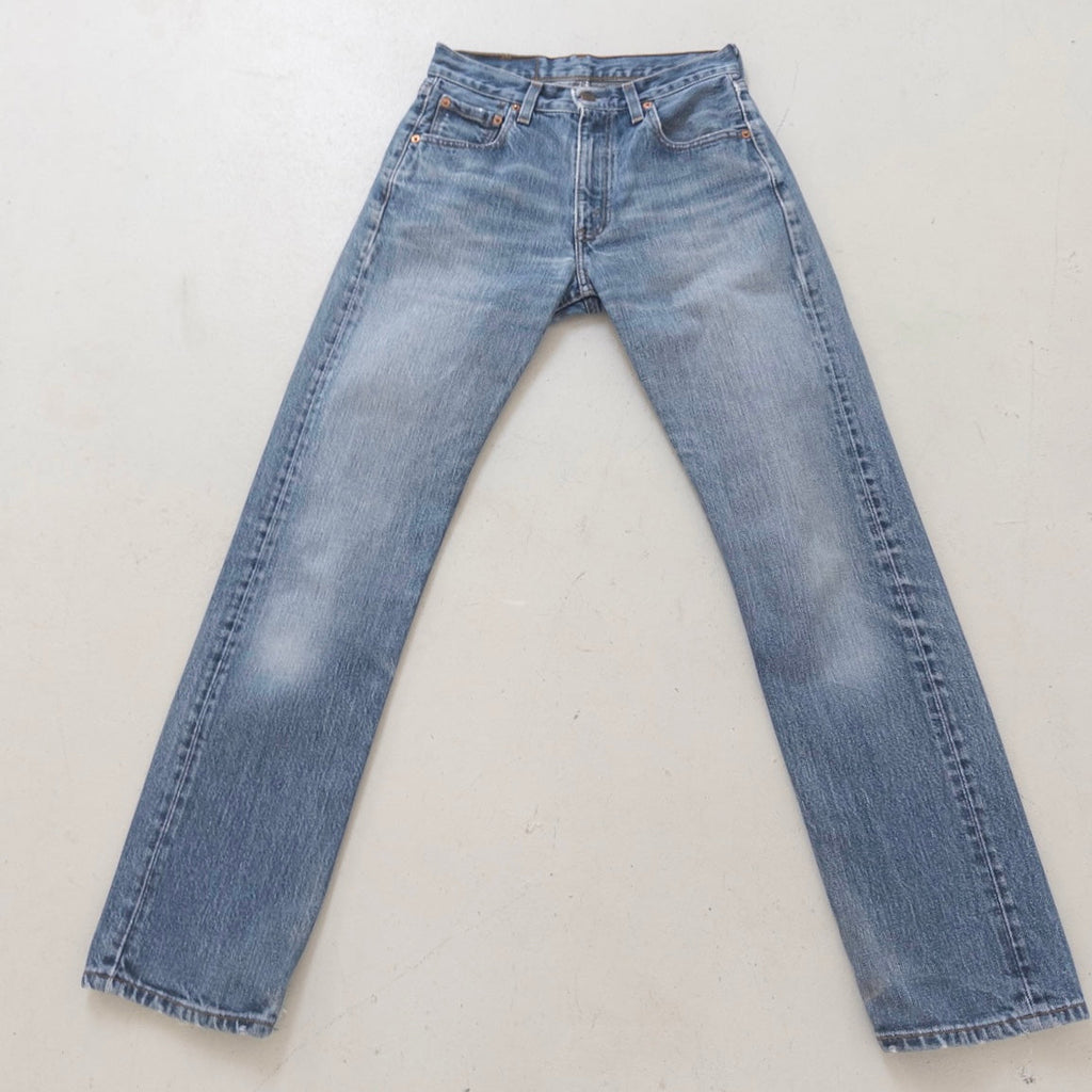 W25 L30 Levis 505 90s Vintage Made in Italy
