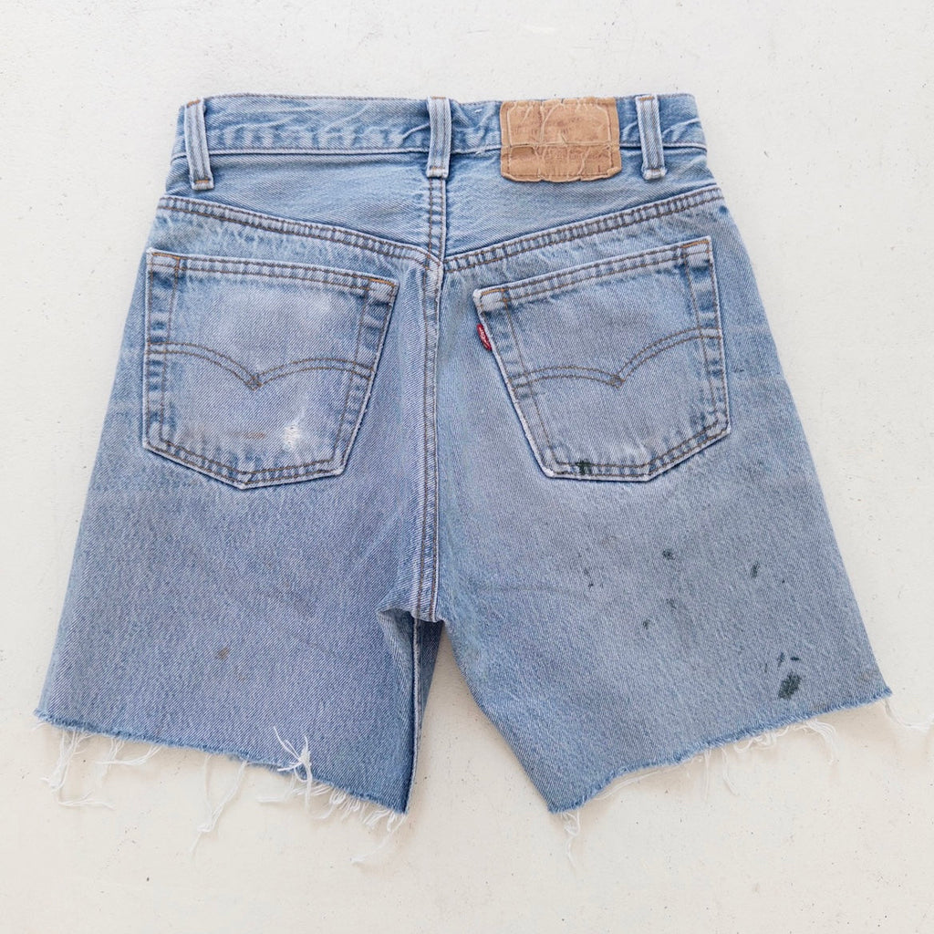 W25 - 26 Levis 501 Shorts| Cutoffs | 80s Vintage Made in USA