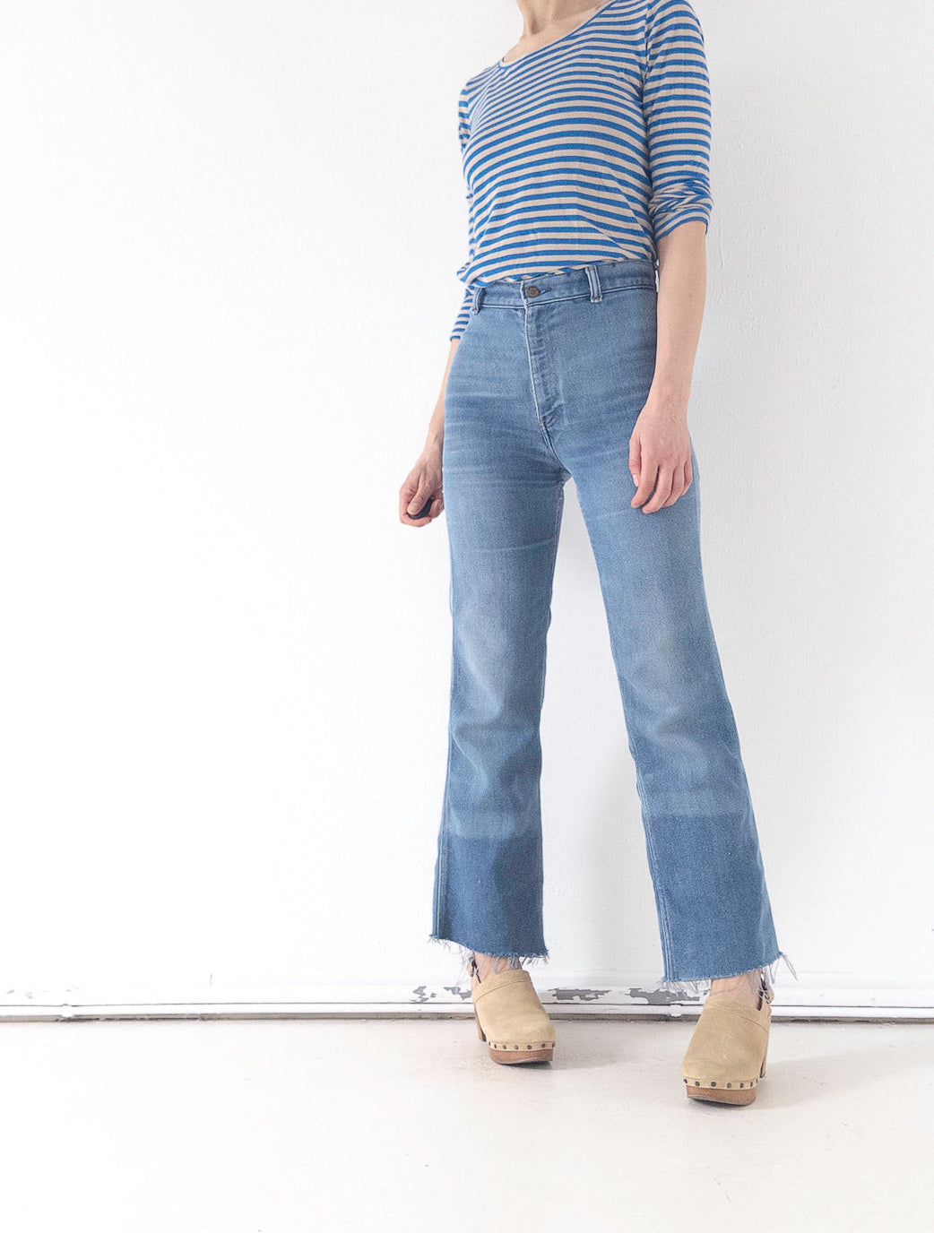 W26 - 27 L30 Levis Cropped Schlaghose 70s Vintage Made in USA