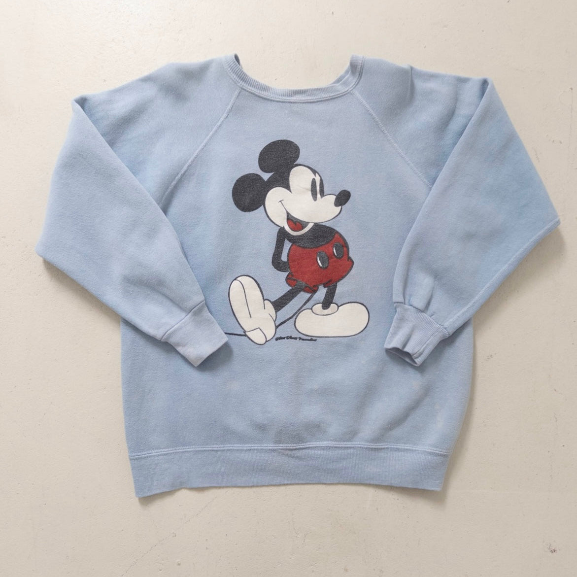 Gr. XS - S  Walt Disney Productions Mickey Mouse Raglan Crewneck Sweatshirt 70s Made in USA