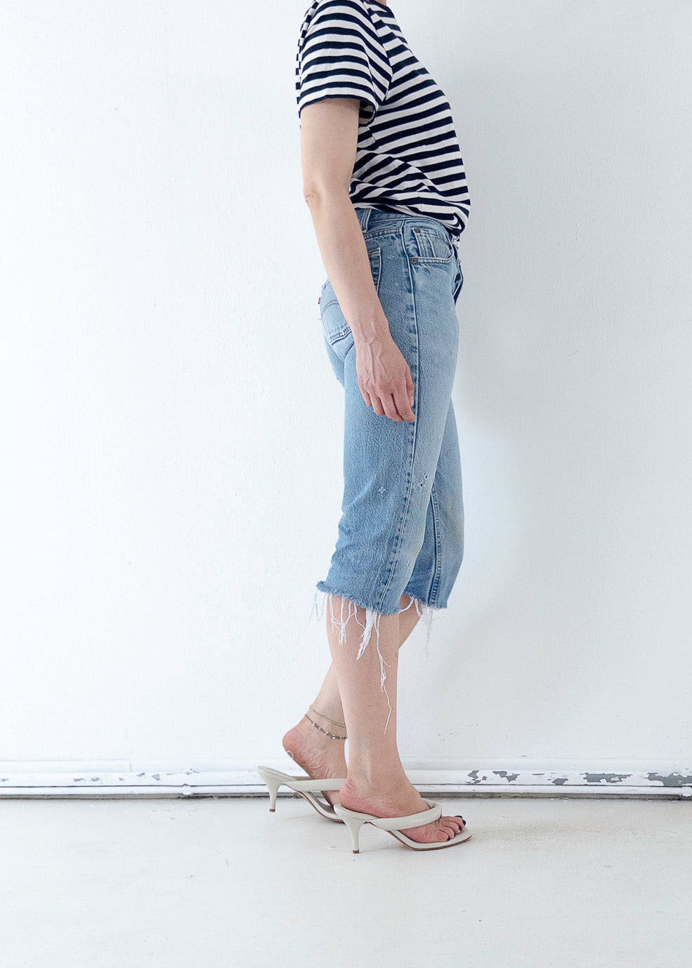 W25 -26 Levis 501 Shorts| Capri Cutoffs | 70s 80s Vintage Made in USA