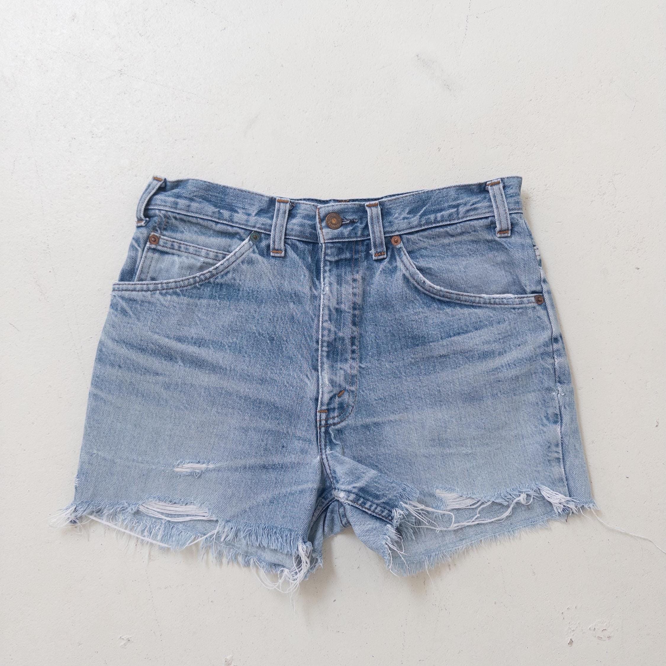 Gr. 30 Levis Shorts 80s Vintage Made in Belgium