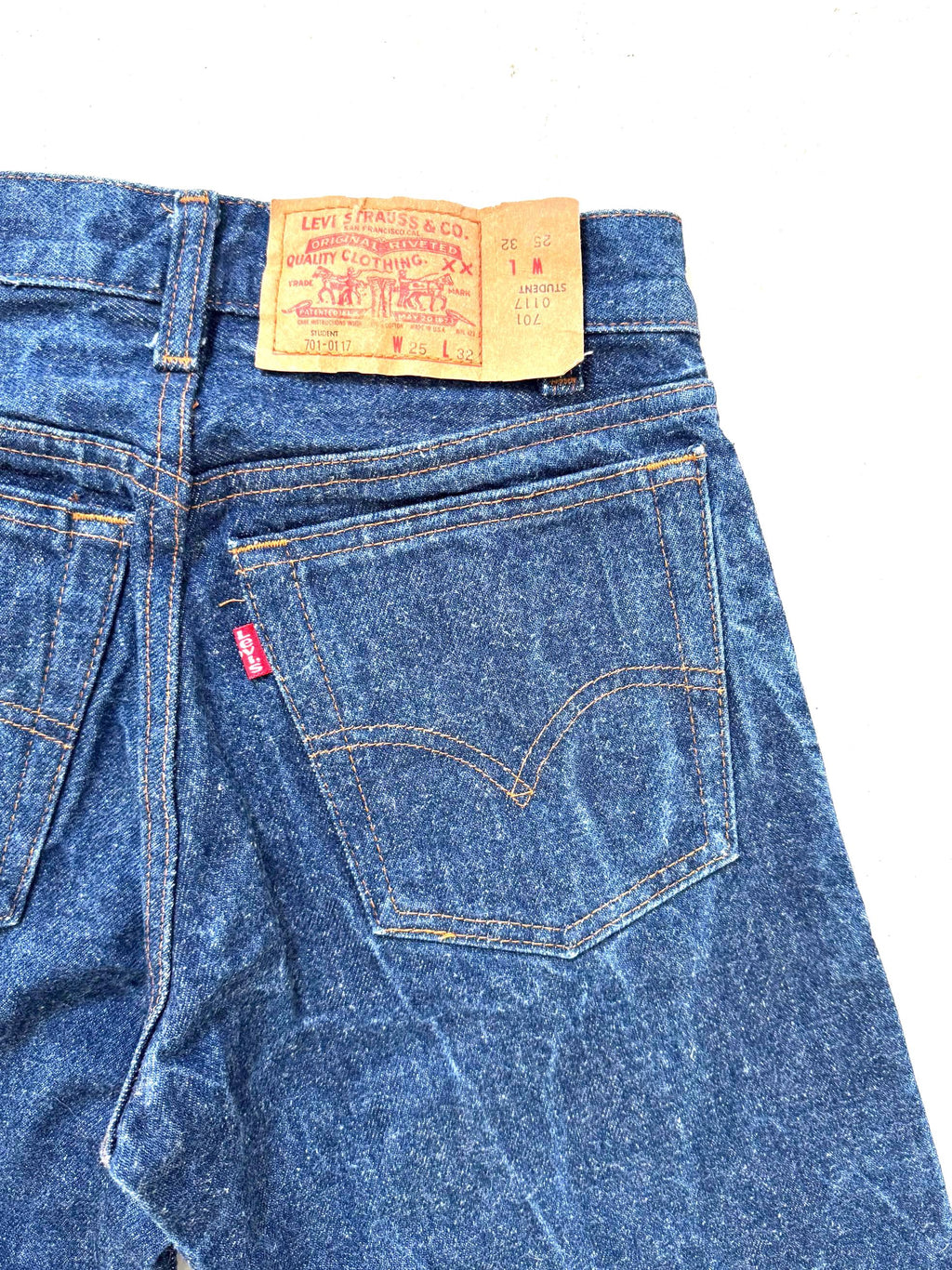 Gr. 22 - 23 Levis 701 Student 80s Vintage Made in USA