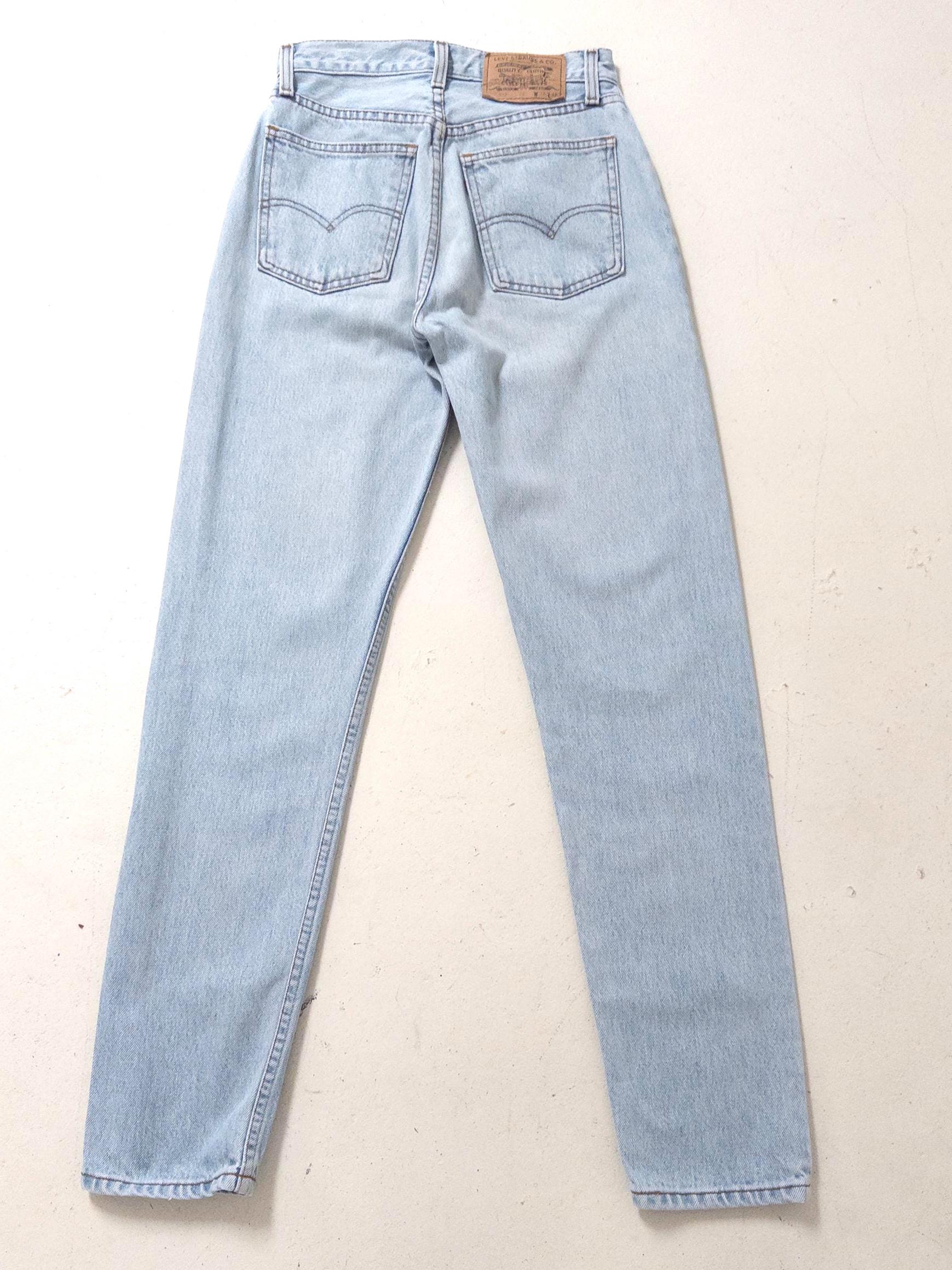 Levis 811 Jeans W25/26 L33 90s Vintage Light Wash Orange Tab Slim Straight Leg Denim