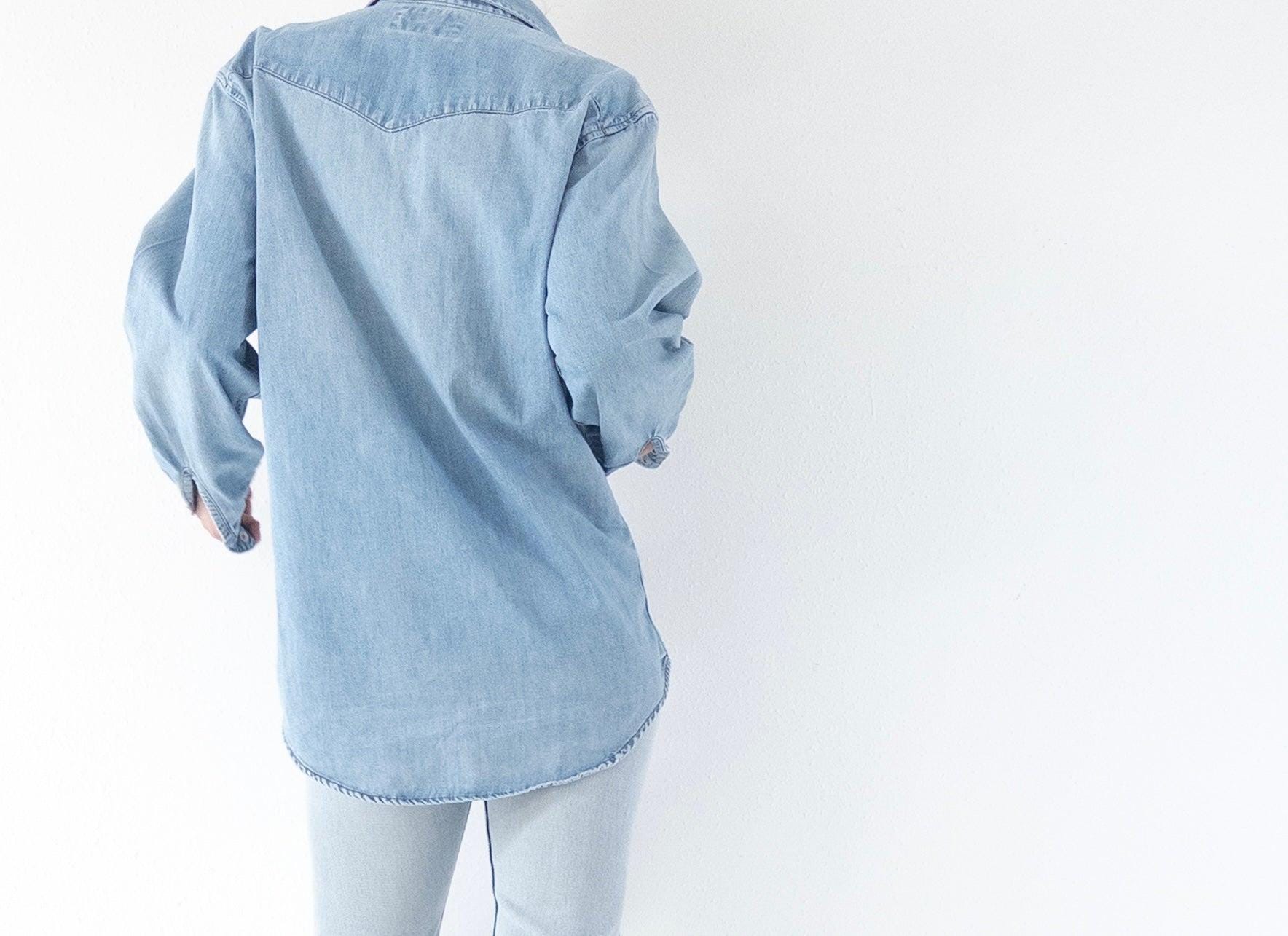 Gr. M Levis Jeanshemd 90s Vintage Made in Portugal