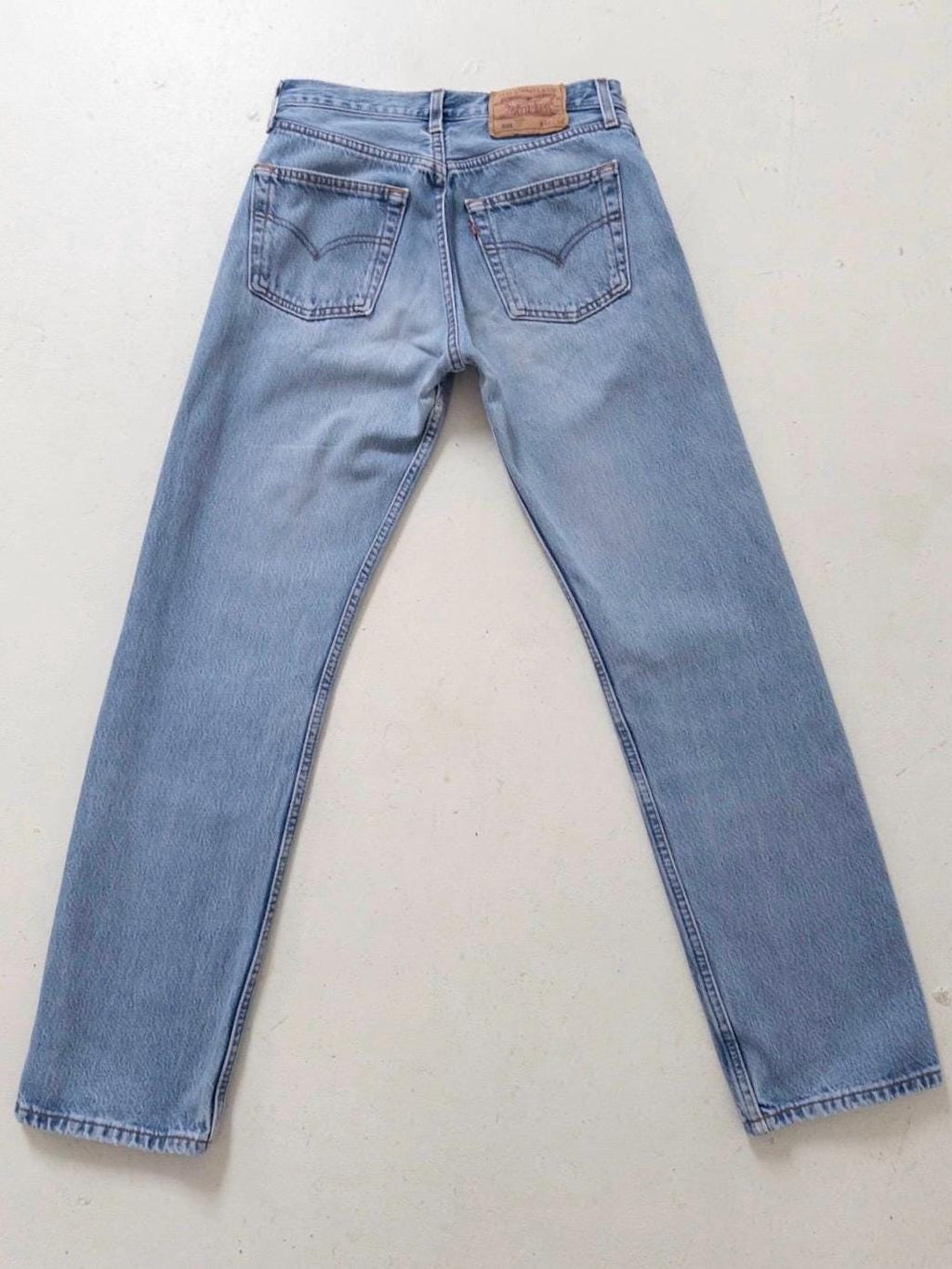 Vintage Levis 501 W26 L30 | 2002 Made in Poland | Button Fly 00s Vintage | Lightblue Mid Waist Jeans Damen Denim