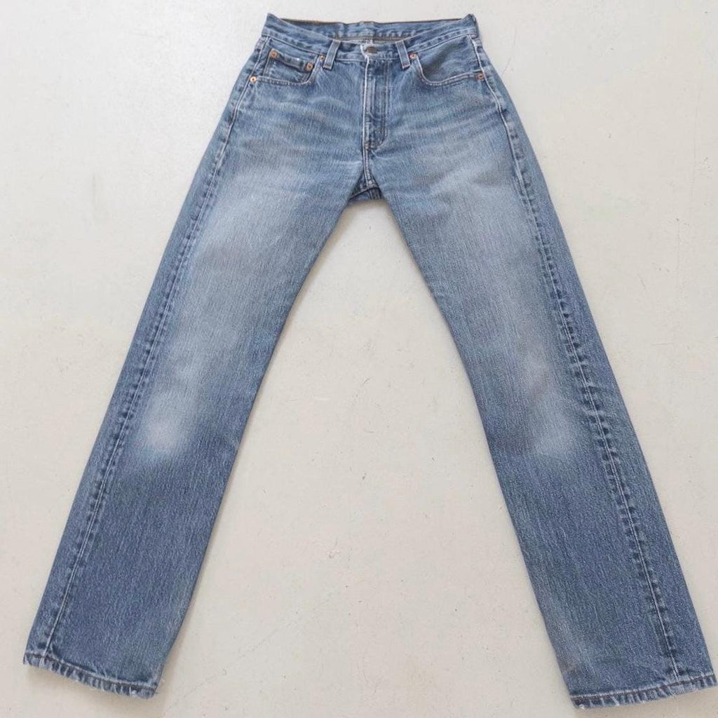 W25 L30 Levis 505 90s Vintage Made in Italy