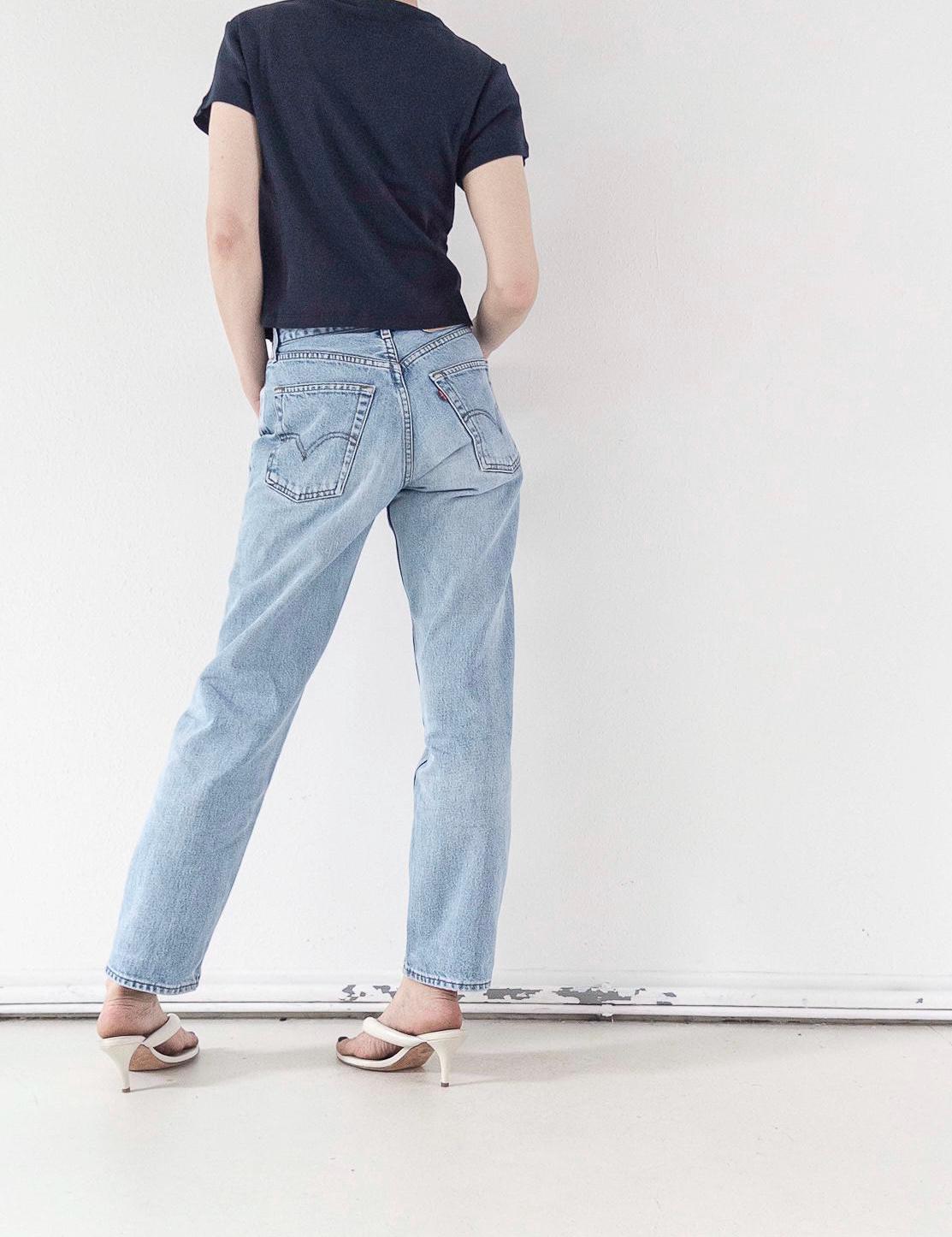 W26 L30 Levis 537 90s Vintage Made in Spain
