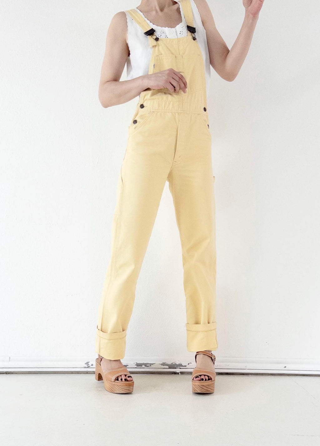 Vintage Levis Latzhose 1979 Made in UK XS W25 | Carpenter Dungarees | White Tab Overall Workwear | 70s Yellow Denim