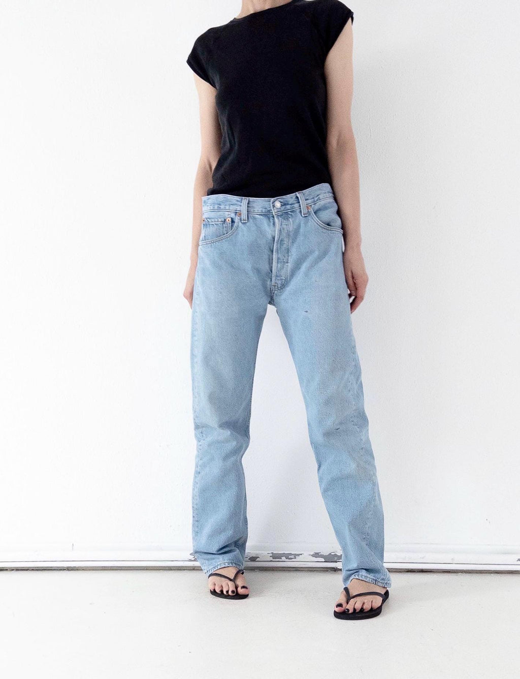 Vintage Levis 501 | W31/32 L33 | Made in USA 1997 | Paint‑Splattered Denim | 90s Boyfriend Jeans