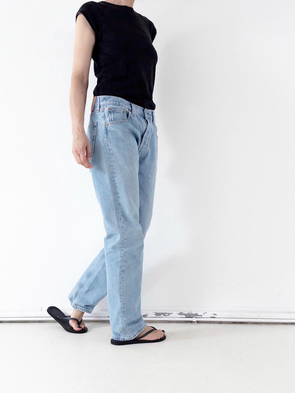 Vintage Levis 501 | W31/32 L33 | Made in USA 1997 | Paint‑Splattered Denim | 90s Boyfriend Jeans