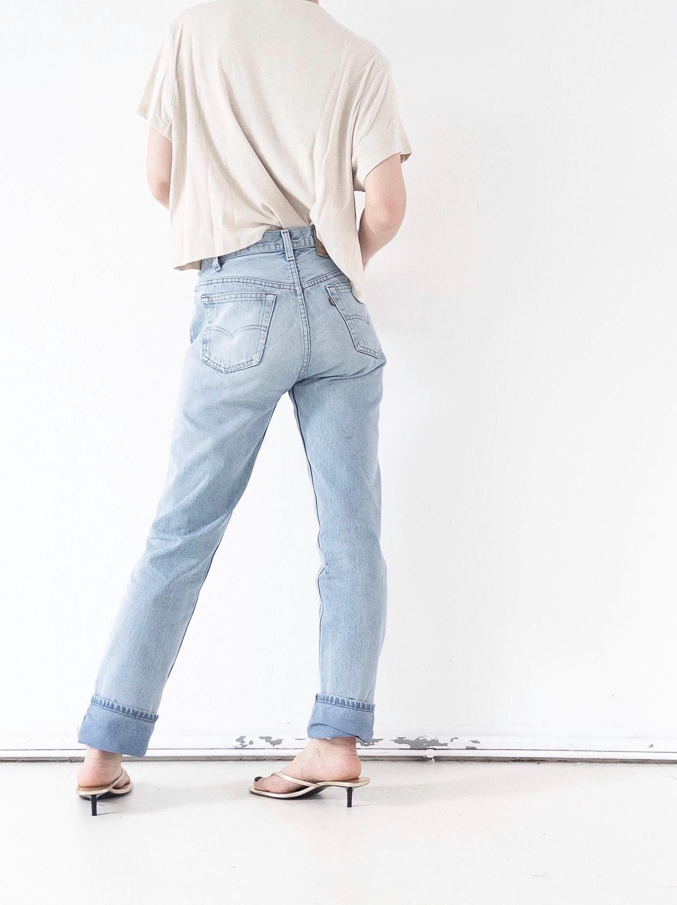 Vintage Levis 501 W28 L35 80s Denim Made in USA Distressed Faded Light Blue Jeans 1987