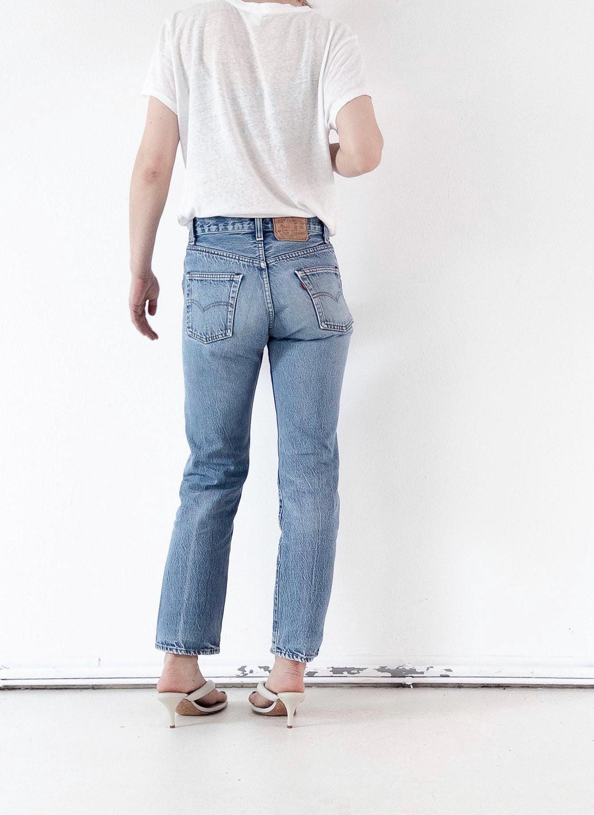 Levis 501 Jeans W27 L29 80s Vintage Made in USA Distressed Faded Mid Blue Denim 1983
