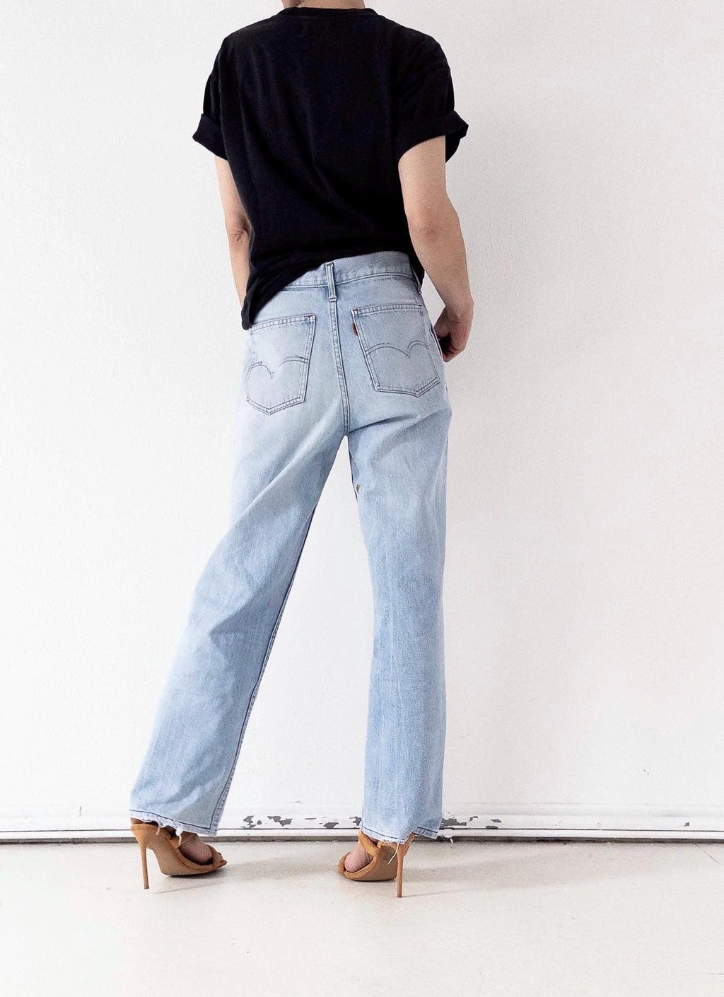Levis Jeans W28 W29 L33 Orange Tab Pleated Wide Leg Made in USA Faded Light Blue High Waist Denim Slacks