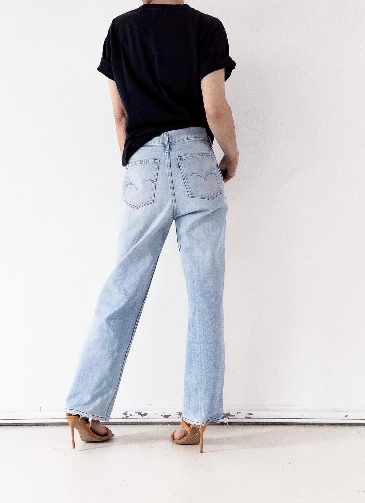 Levis Jeans W28 W29 L33 Orange Tab Pleated Wide Leg Made in USA Faded Light Blue High Waist Denim Slacks