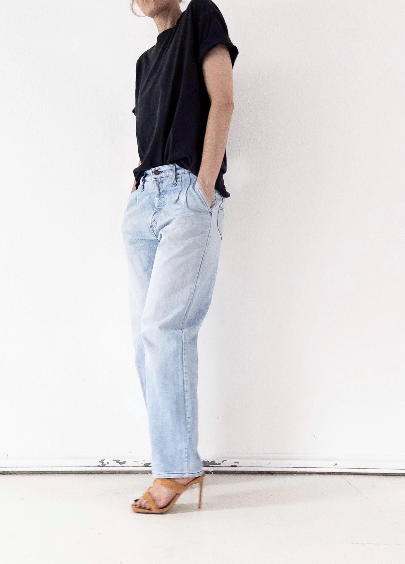 Levis Jeans W28 W29 L33 Orange Tab Pleated Wide Leg Made in USA Faded Light Blue High Waist Denim Slacks
