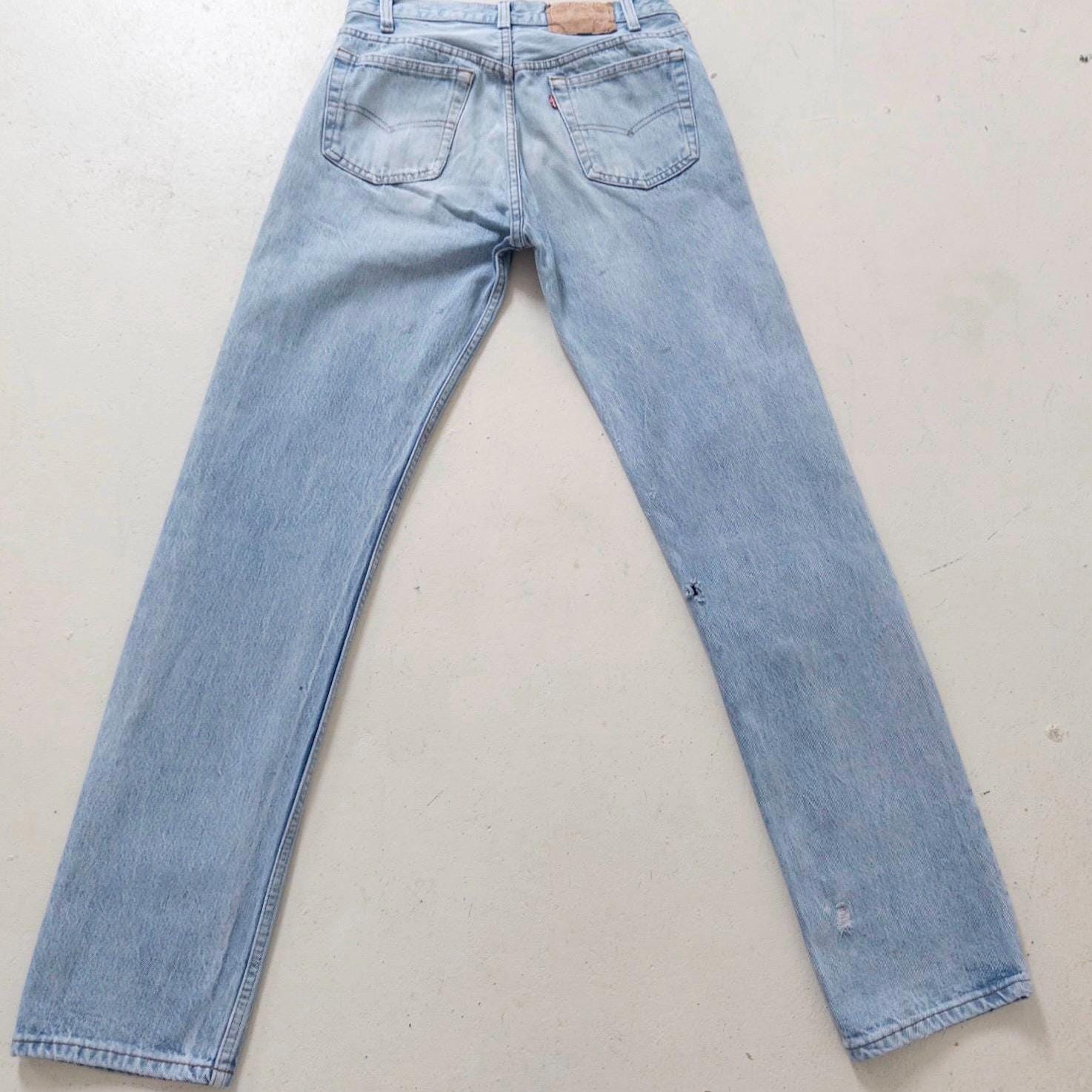 Vintage Levis 501 W28 L35 80s Denim Made in USA Distressed Faded Light Blue Jeans 1987