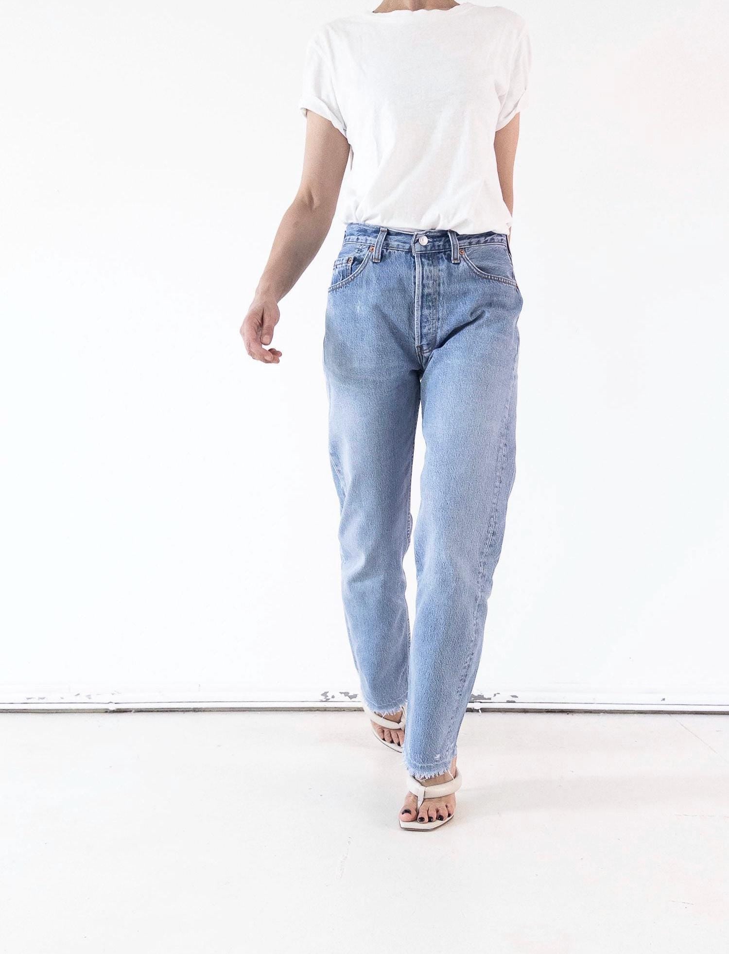 Levis 501 Jeans W28 L33 90s Vintage Made in UK Light Blue Denim 1994