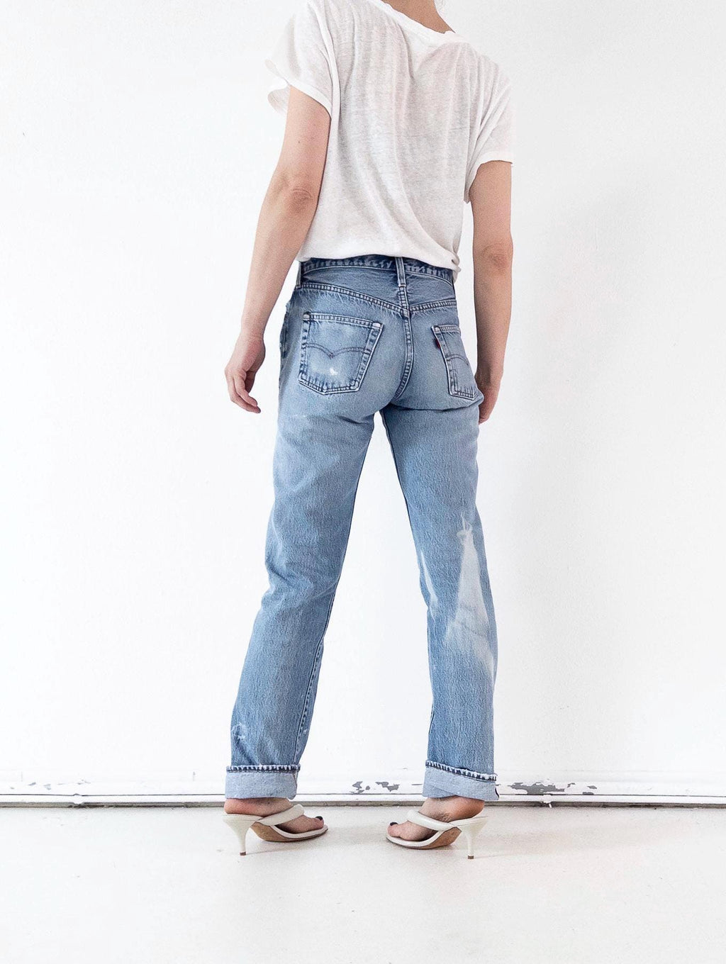 Levis 501 Selvedge Redline Jeans W28-29 L36 80s Vintage Made in USA Distressed Faded Mid Blue Denim 1982