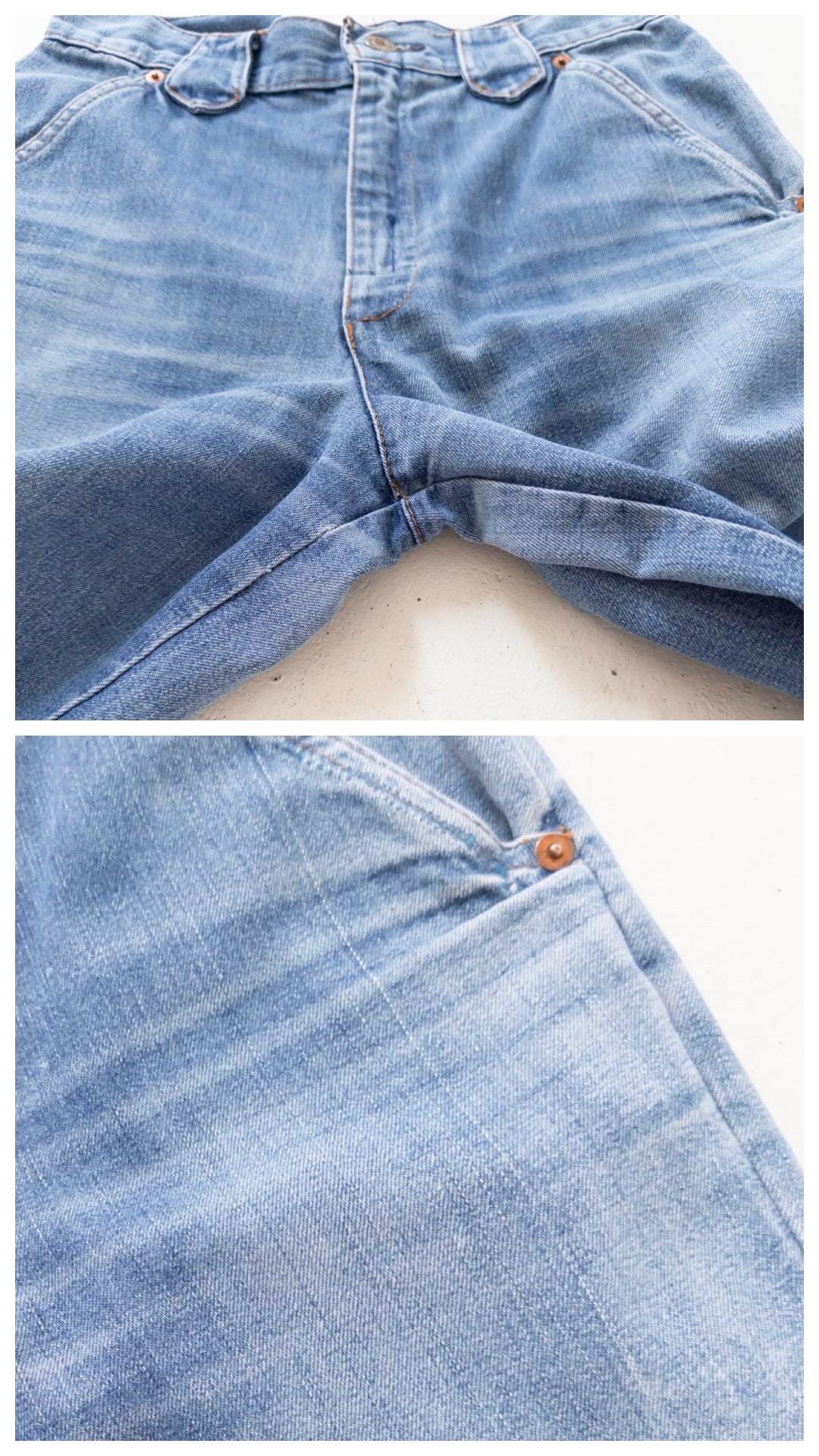 80s Vintage Levis Jeans W27 L30 White Tab Faded Mid Blue Denim Mom Fit Made in Belgium 1980