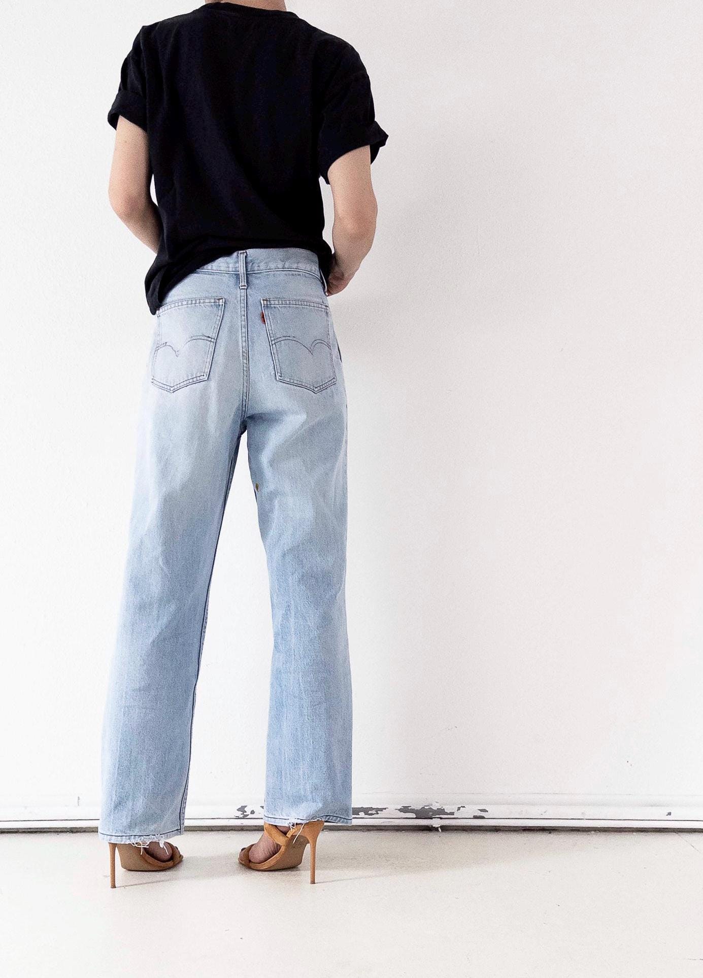 Levis Jeans W28 W29 L33 Orange Tab Pleated Wide Leg Made in USA Faded Light Blue High Waist Denim Slacks