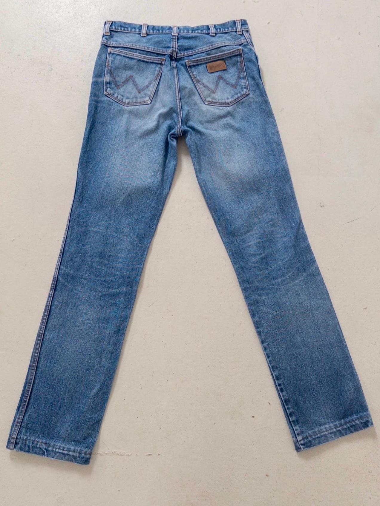 Wrangler Jeans W30 L34 80s Vintage Faded Mid Blue Straight Leg Denim Made in USA