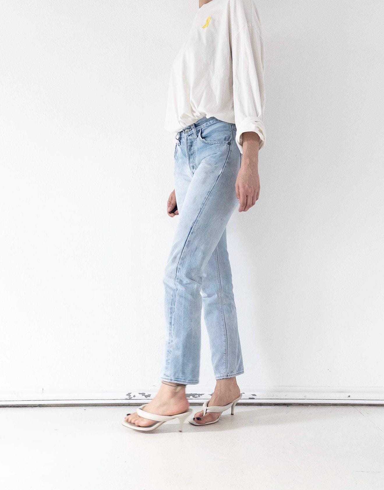 Levis 501 Selvedge Redline Jeans W26 L29 70s Vintage Made in USA Button 6 Light Blue Sun Faded Denim
