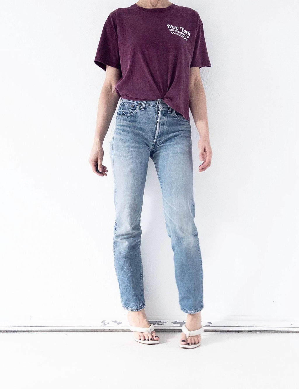 Levis 501 Selvedge Redline Jeans W26 L31 80s Vintage Made in USA Button 555 Faded Mid Blue Denim 1981