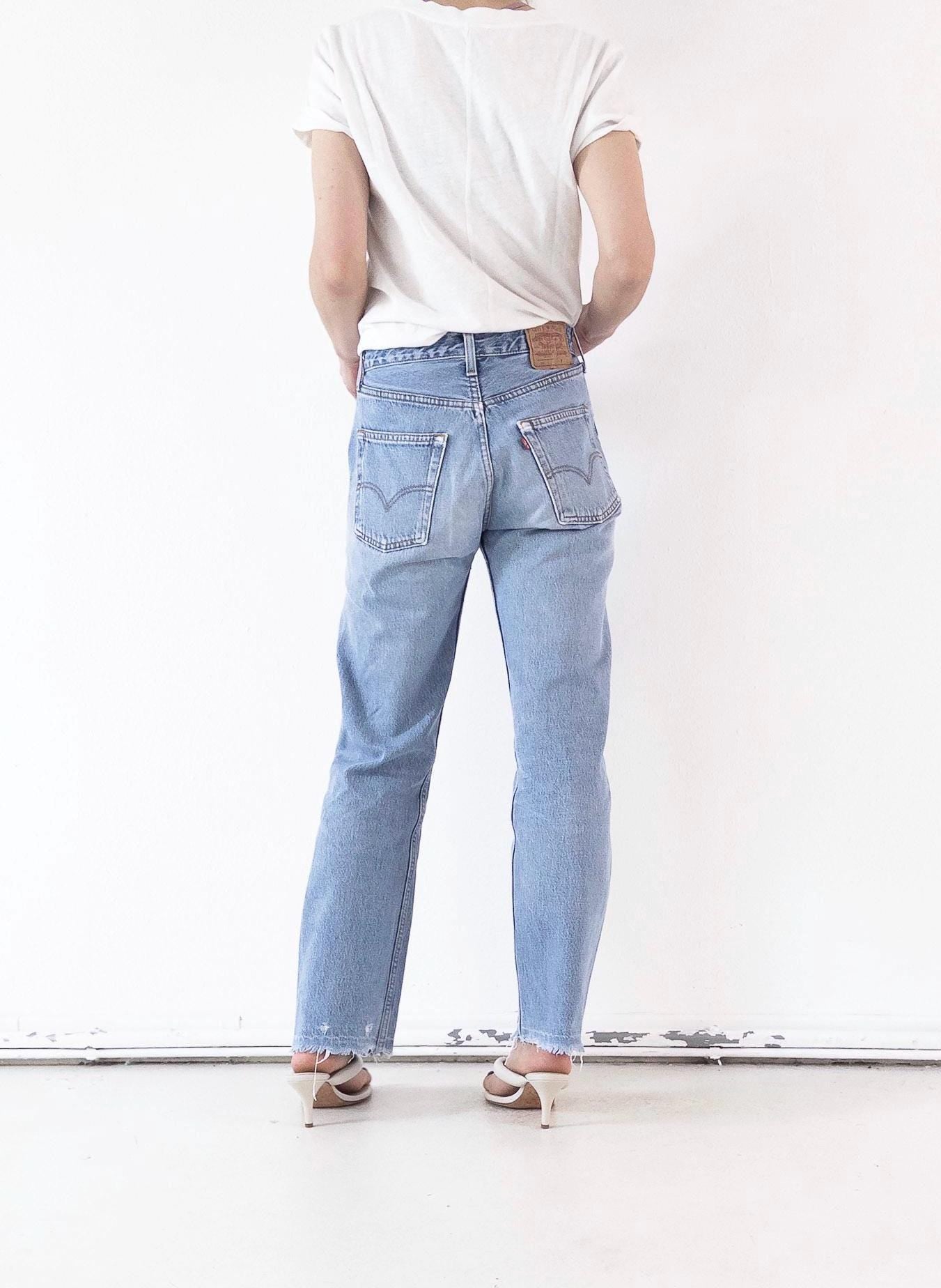 Levis 501 Jeans W28 L33 90s Vintage Made in UK Light Blue Denim 1994