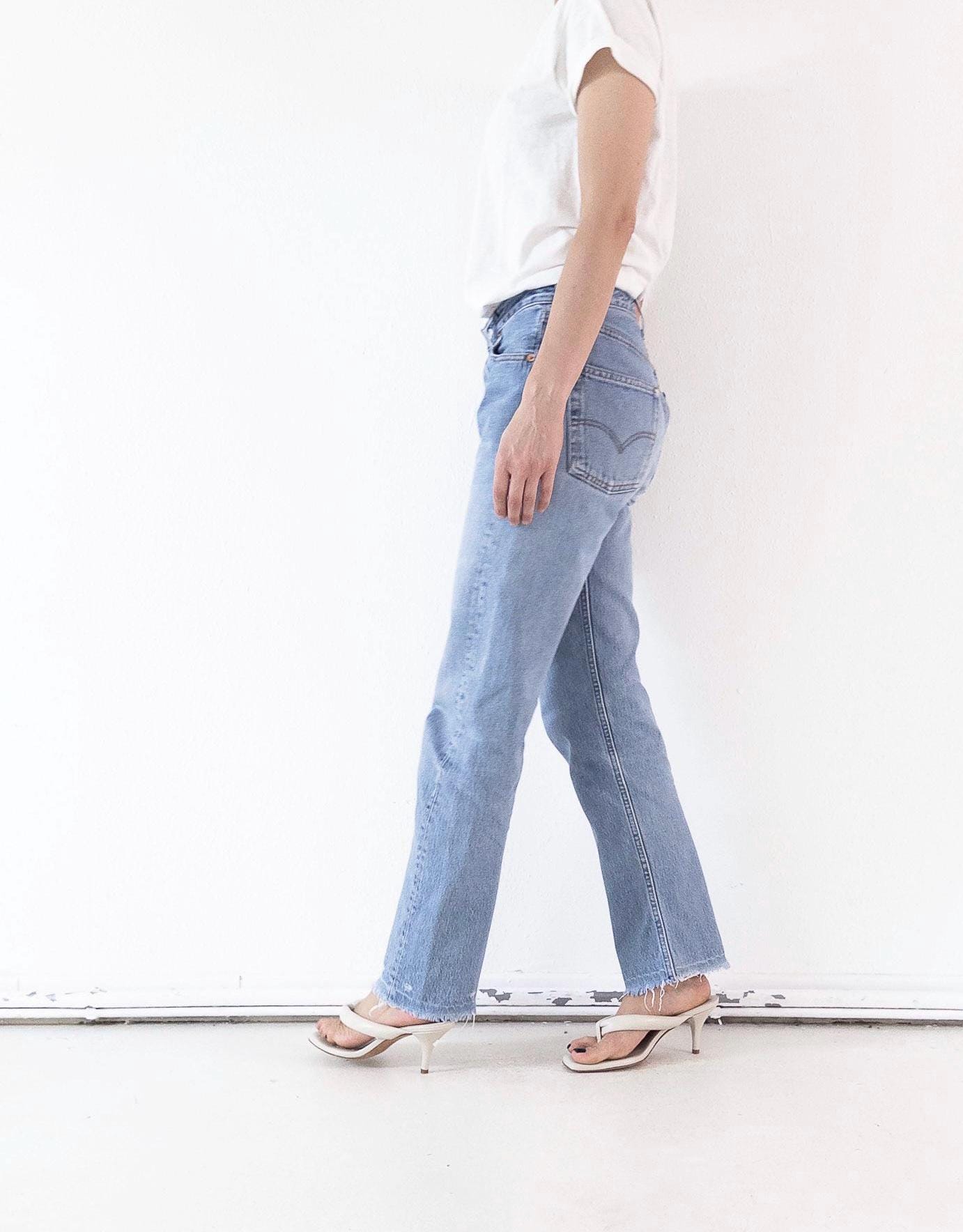 Levis 501 Jeans W28 L33 90s Vintage Made in UK Light Blue Denim 1994