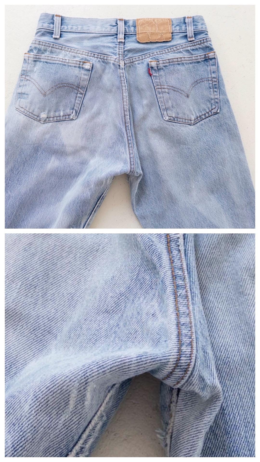 Vintage Levis 501 W26 W27 70s Denim Made in USA Button 8 Distressed Faded Light Wash Jeans