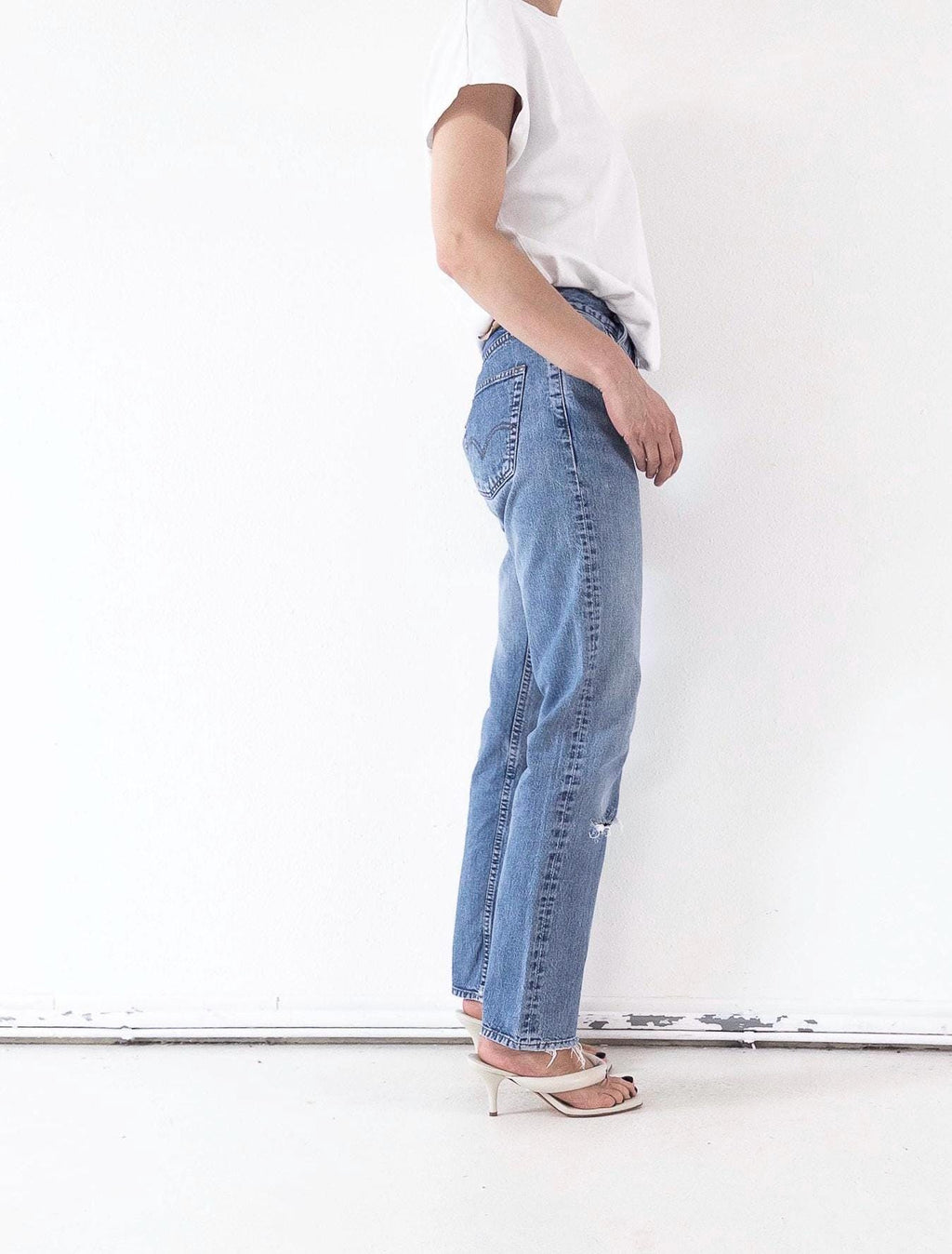 Levis 517 Jeans W26 90s Vintage Mid Blue Button Fly Distressed Denim 1994