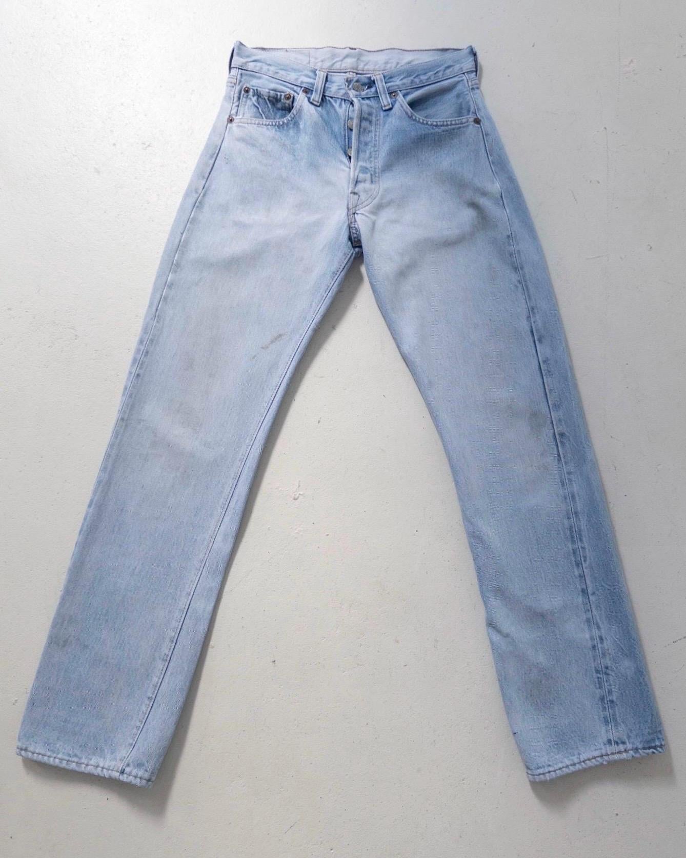 Levis 501 Selvedge Redline Jeans W26 L29 70s Vintage Made in USA Button 6 Light Blue Sun Faded Denim