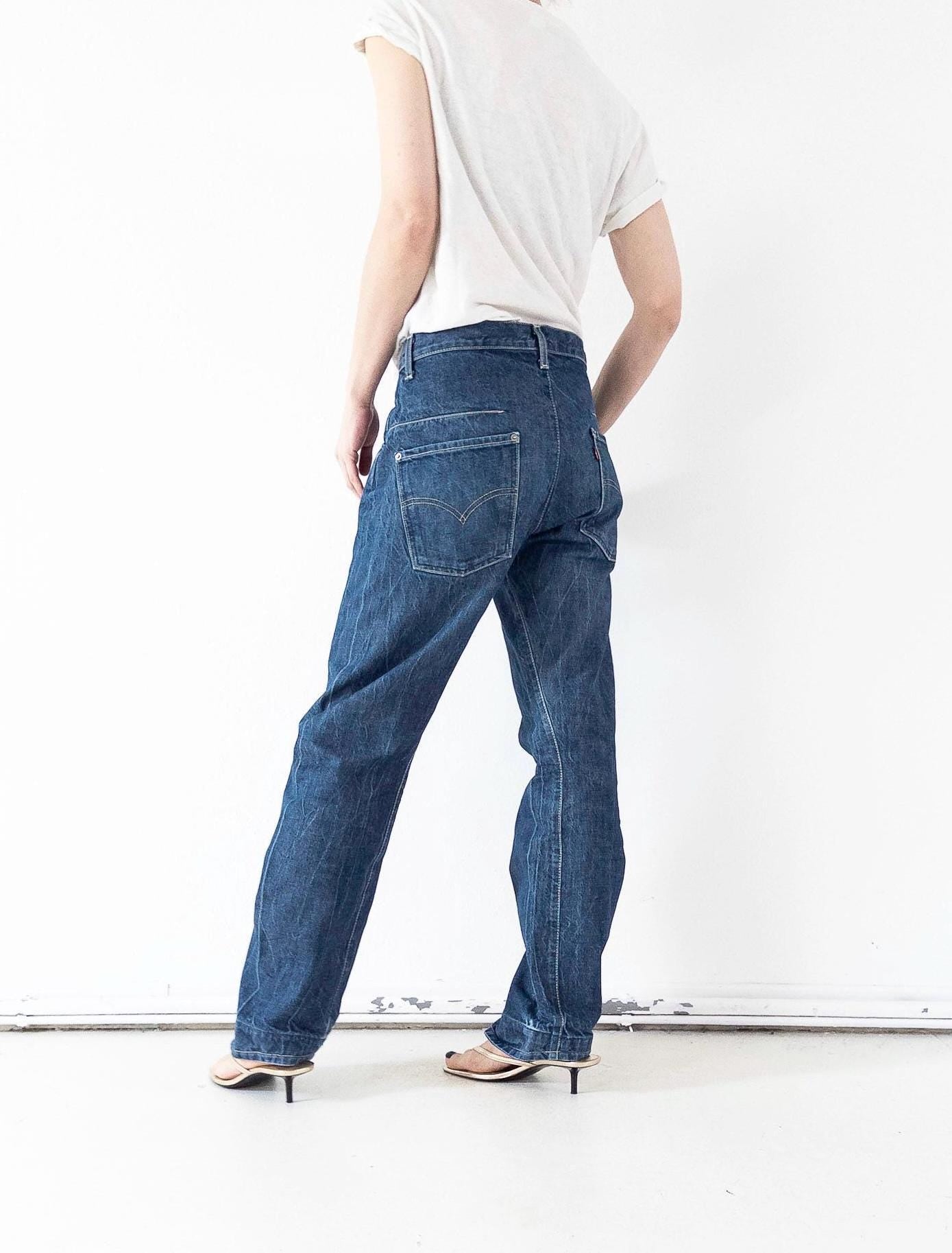 Levis Engineered Jeans W31 W34 Y2K Vintage Dark Blue Wash Button Fly Denim Made in Poland 2000