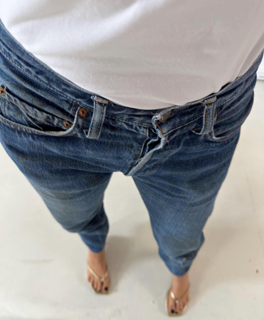 Levis 501 Selvedge Redline Jeans W27 L31 60s Vintage Made in USA Button 8 Single Stitch Faded Dark Blue Denim Big E Collectible