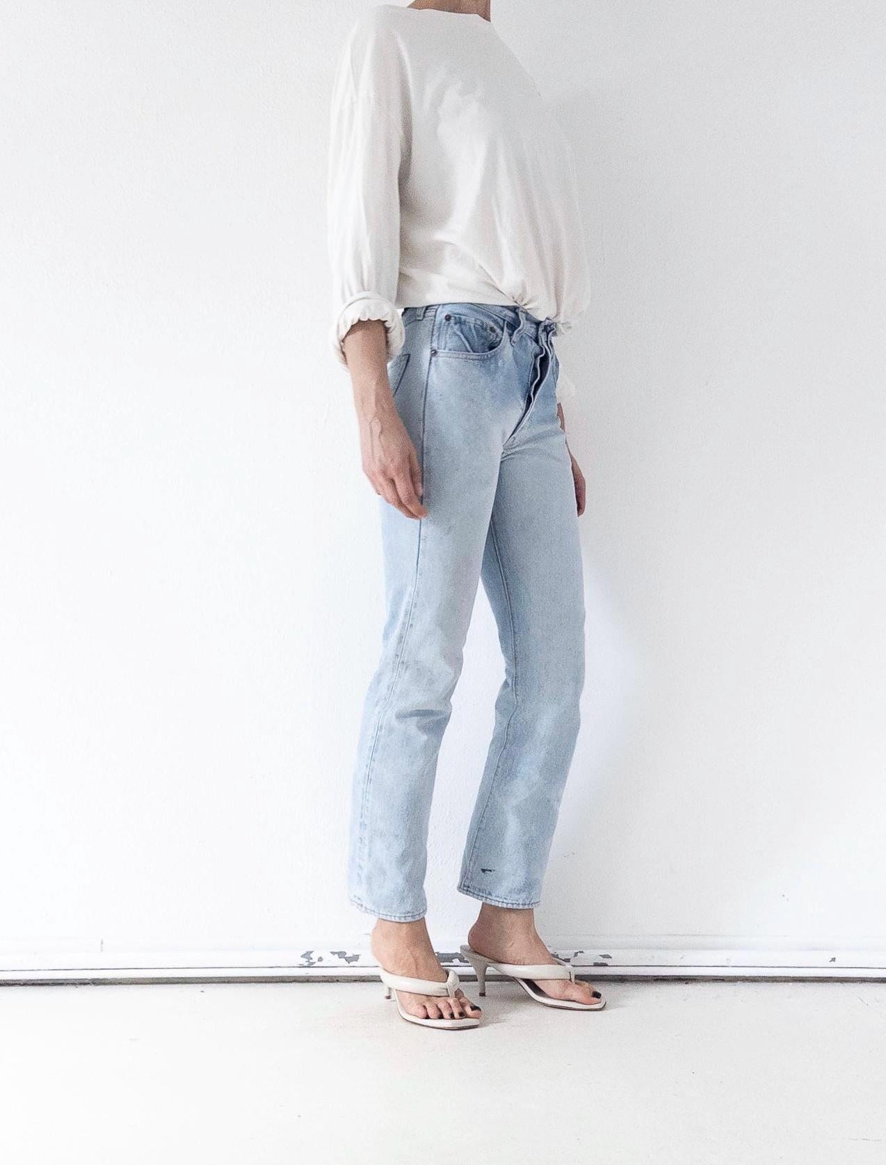 Levis 501 Selvedge Redline Jeans W26 L29 70s Vintage Made in USA Button 6 Light Blue Sun Faded Denim