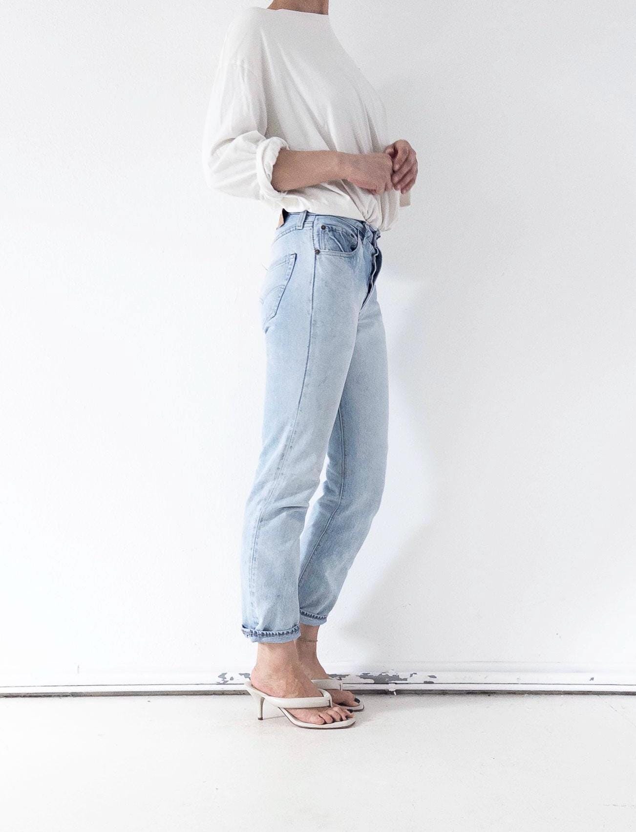 Levis 501 Selvedge Redline Jeans W26 L29 70s Vintage Made in USA Button 6 Light Blue Sun Faded Denim