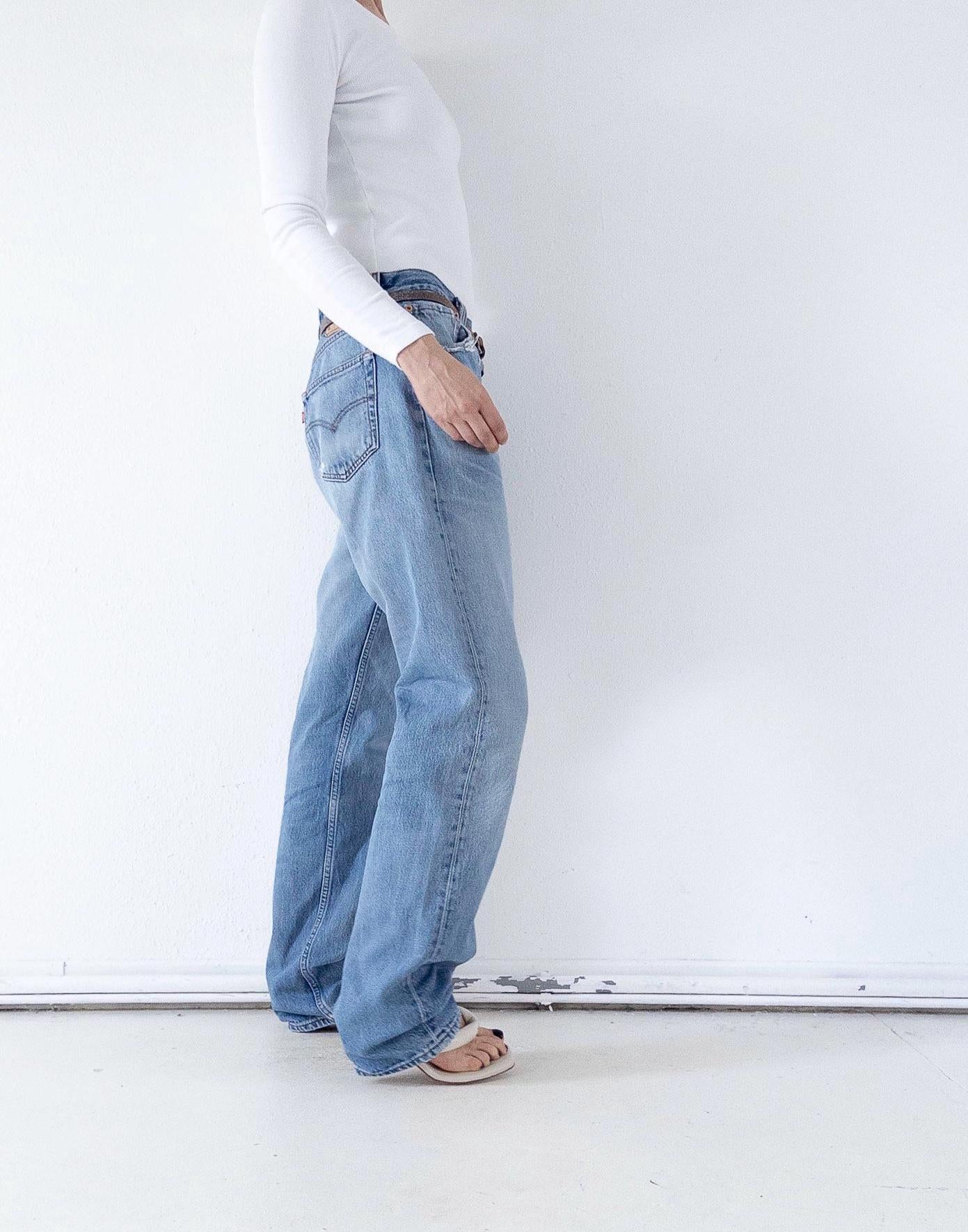 Levis 501 Jeans W34 L34 Light Blue Faded Boyfriend Worn‑In 90s Vintage Button Fly Denim