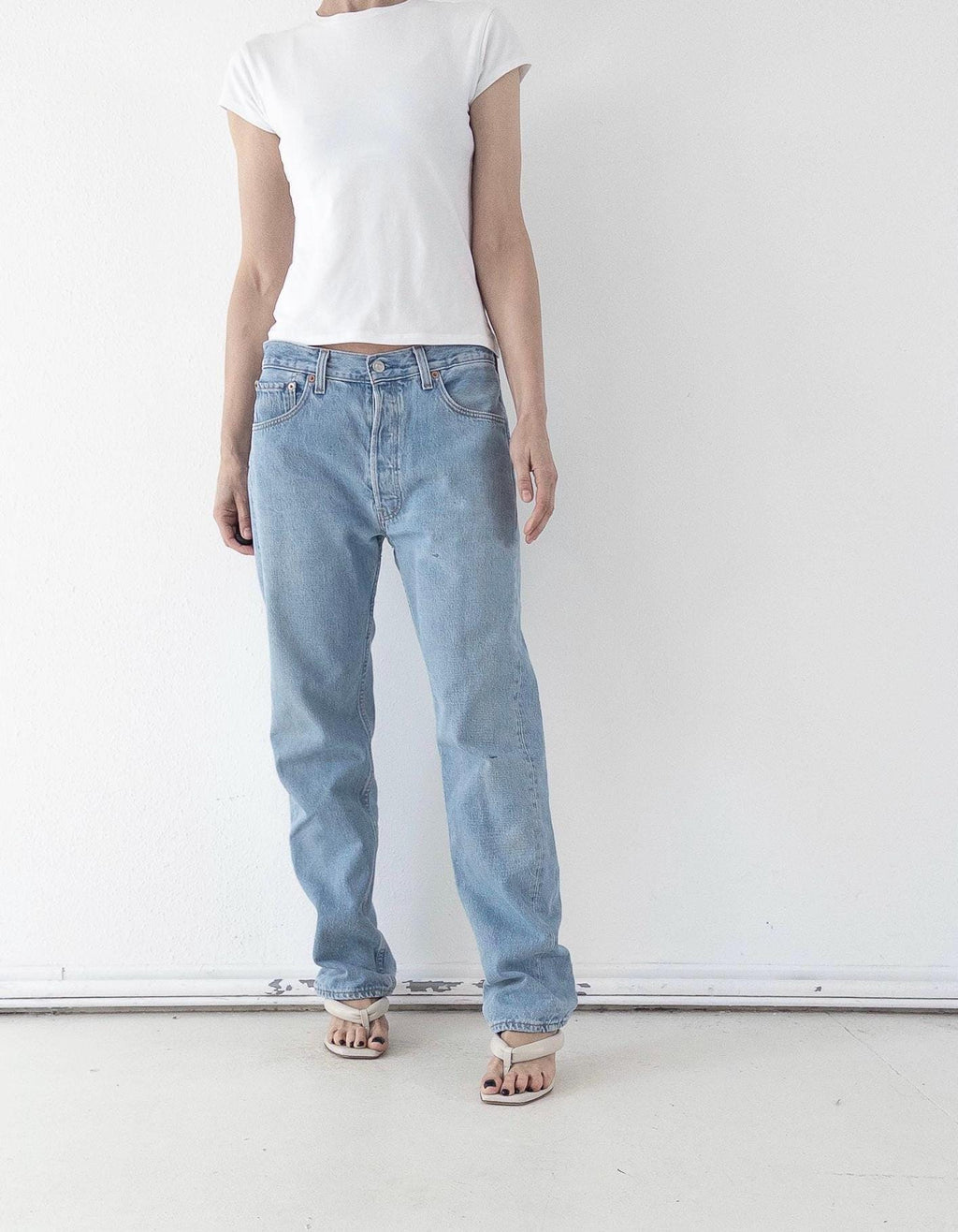 Vintage Levis 501 | W31/32 L33 | Made in USA 1997 | Paint Splattered Denim | 90s Boyfriend Jeans