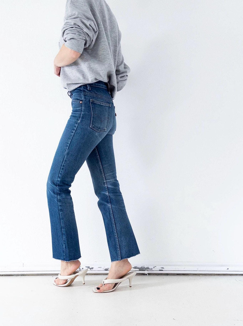 Levis 632 Flared Jeans W24 W25 L30 Made in USA 70s Vintage Faded Dark Blue Bellbottoms
