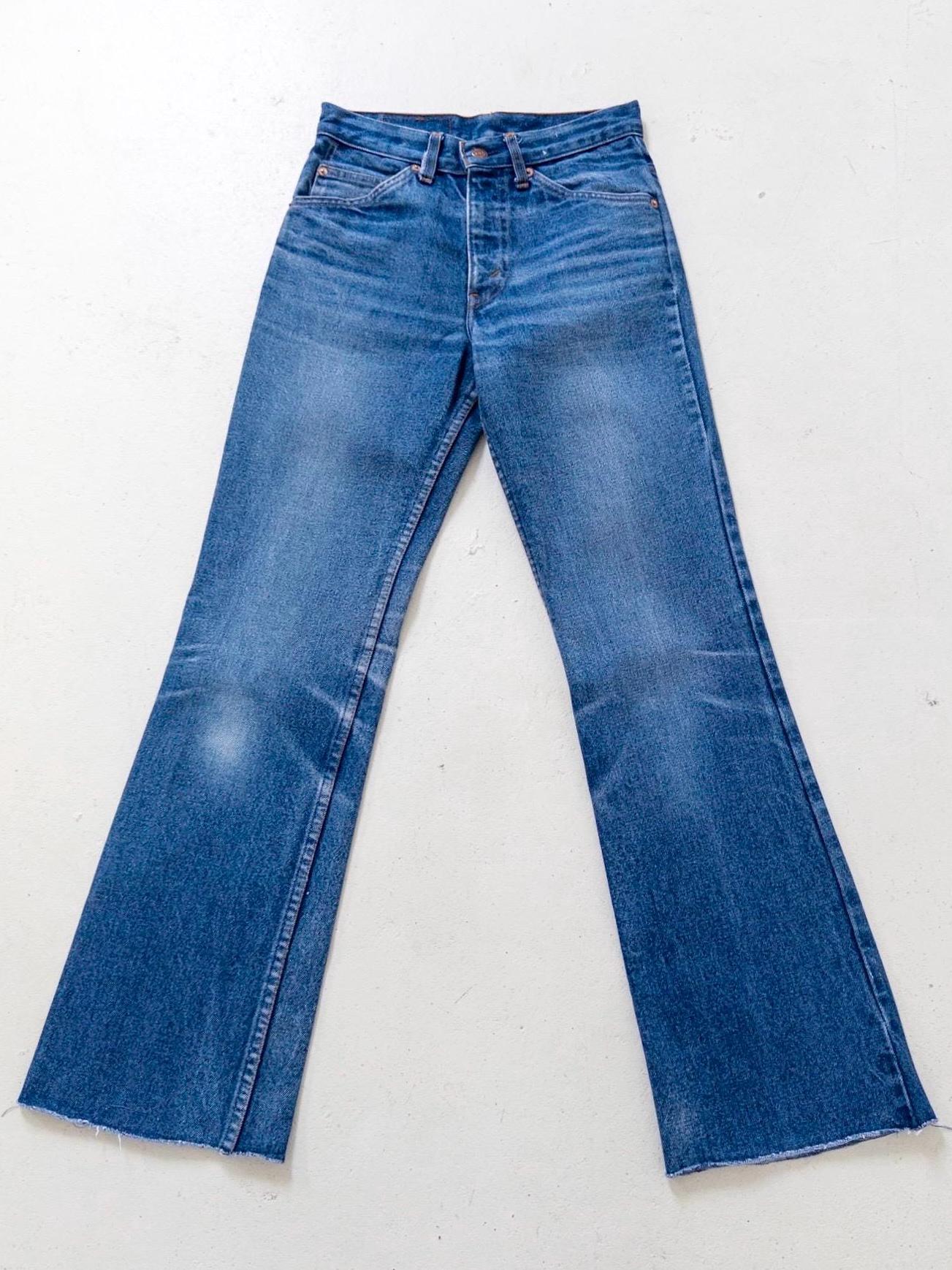 Levis 632 Flared Jeans W24 W25 L30 Made in USA 70s Vintage Faded Dark Blue Bellbottoms