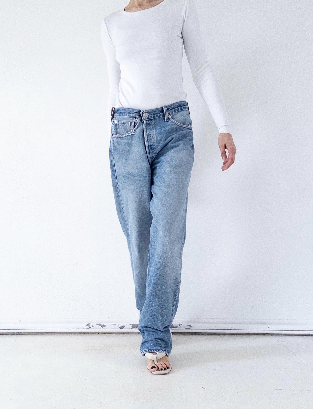 Levis 501 Jeans W34 L34 Light Blue Faded Boyfriend Worn‑In 90s Vintage Button Fly Denim