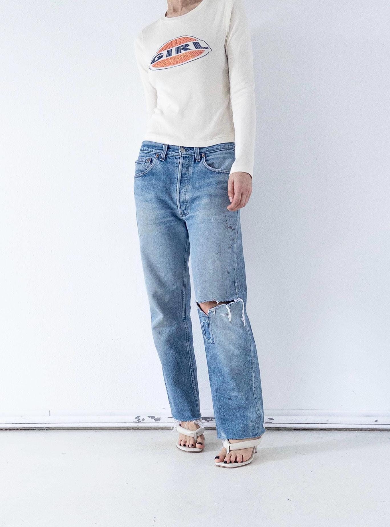 Levis 501 Jeans W30 L32 80s Vintage Made in USA Paint Splattered Thrashed Faded Mid Wash Denim 1987