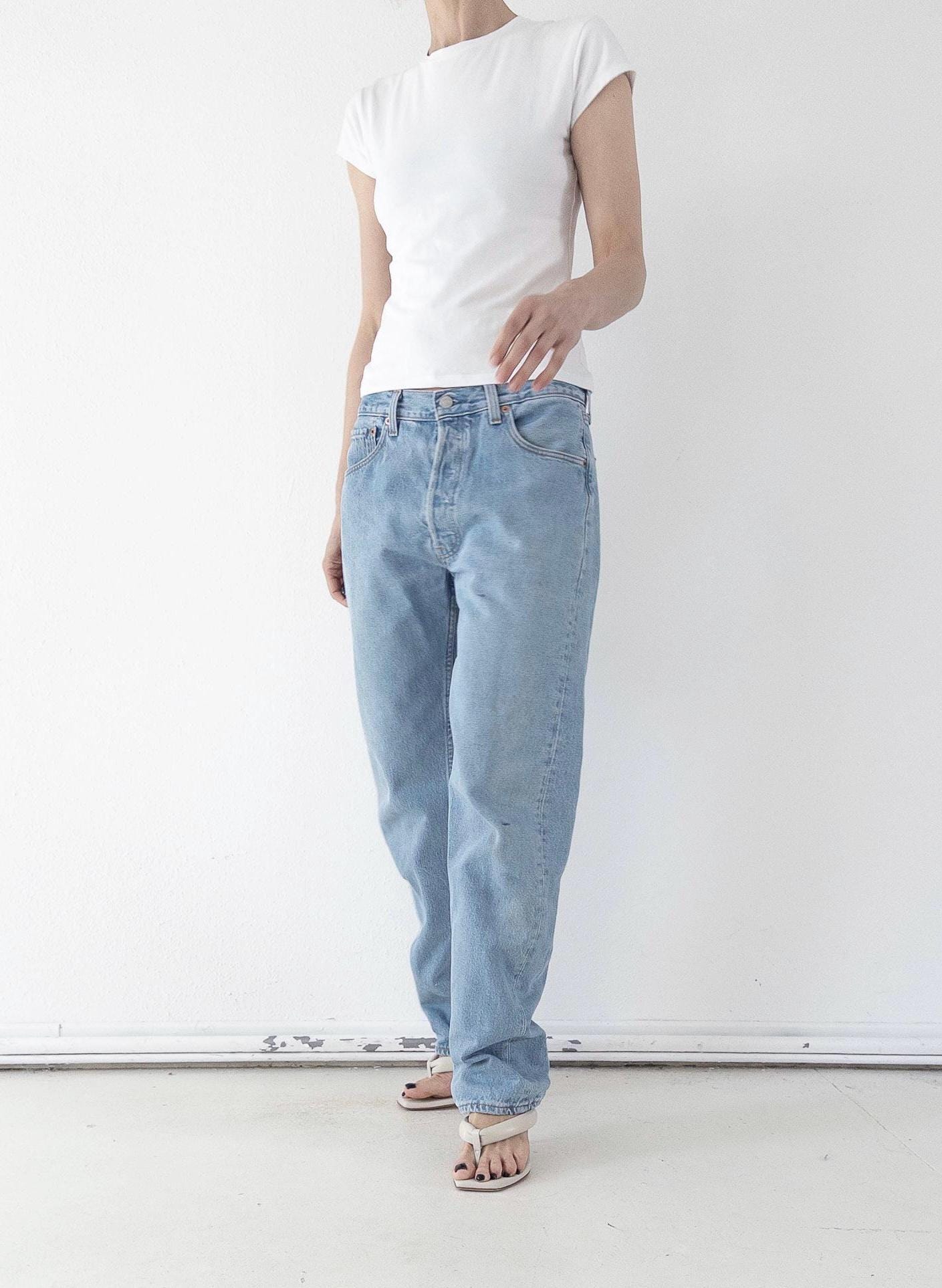 Vintage Levis 501 | W31/32 L33 | Made in USA 1997 | Paint Splattered Denim | 90s Boyfriend Jeans