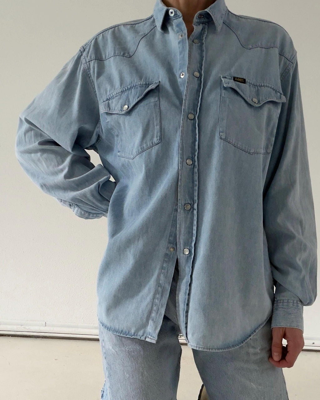 Lee Jeanshemd L 90s Vintage Faded Light Blue Denim Shirt