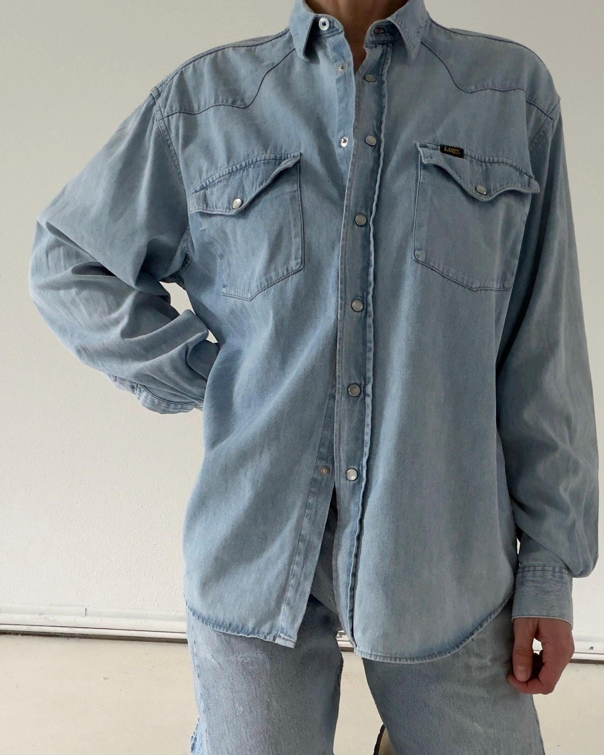 Lee Jeanshemd L 90s Vintage Faded Light Blue Denim Shirt